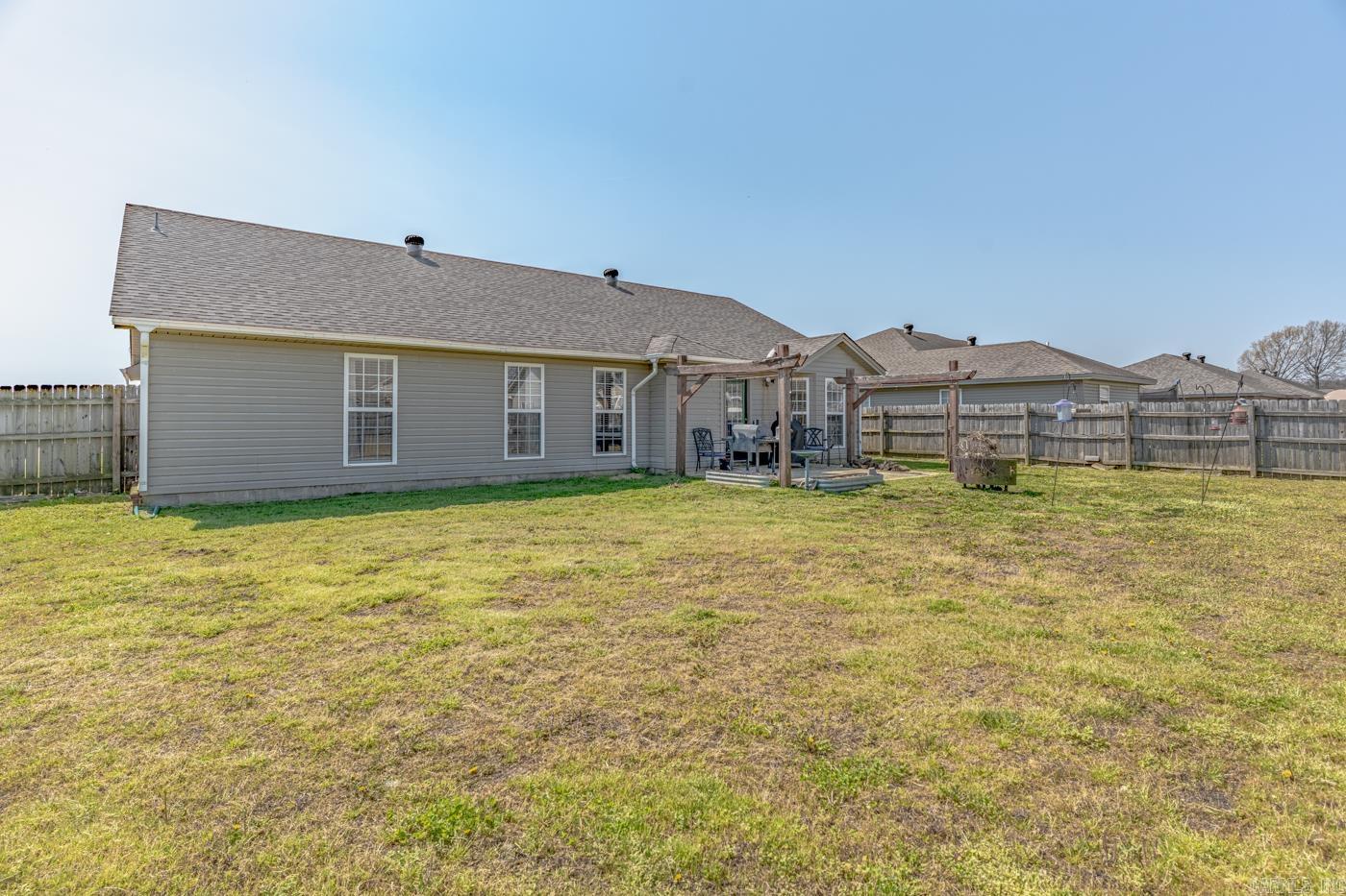 WINDSOR LANDING - Residential