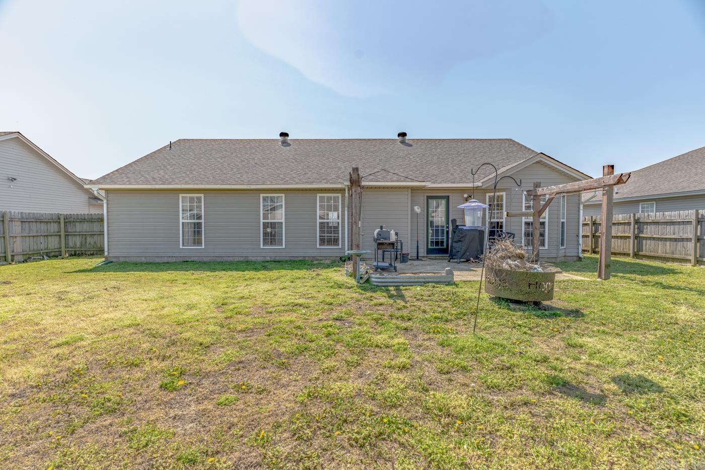 WINDSOR LANDING - Residential