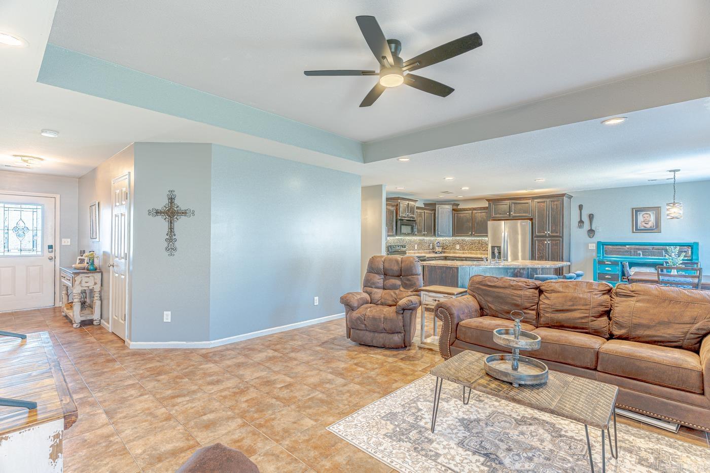 WINDSOR LANDING - Residential