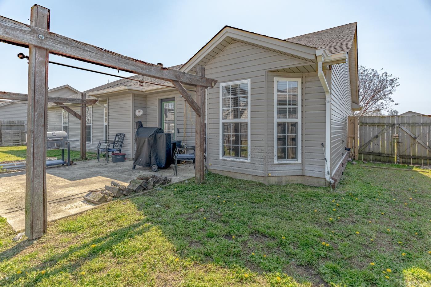 WINDSOR LANDING - Residential