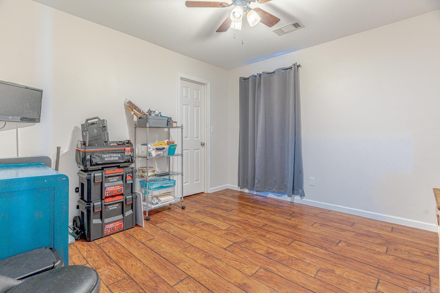 WINDSOR LANDING - Residential