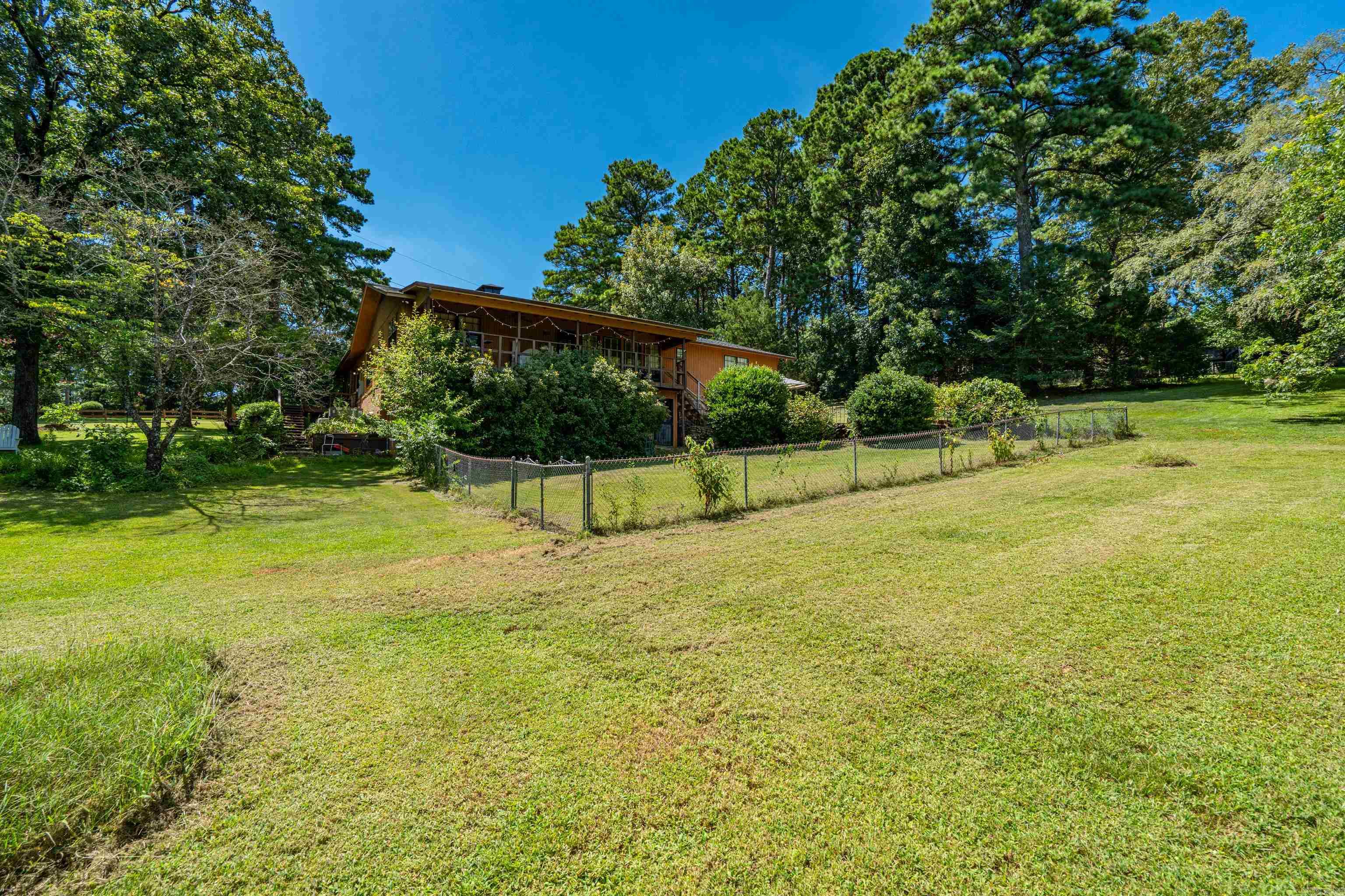 PINE VISTA ESTATES - Residential