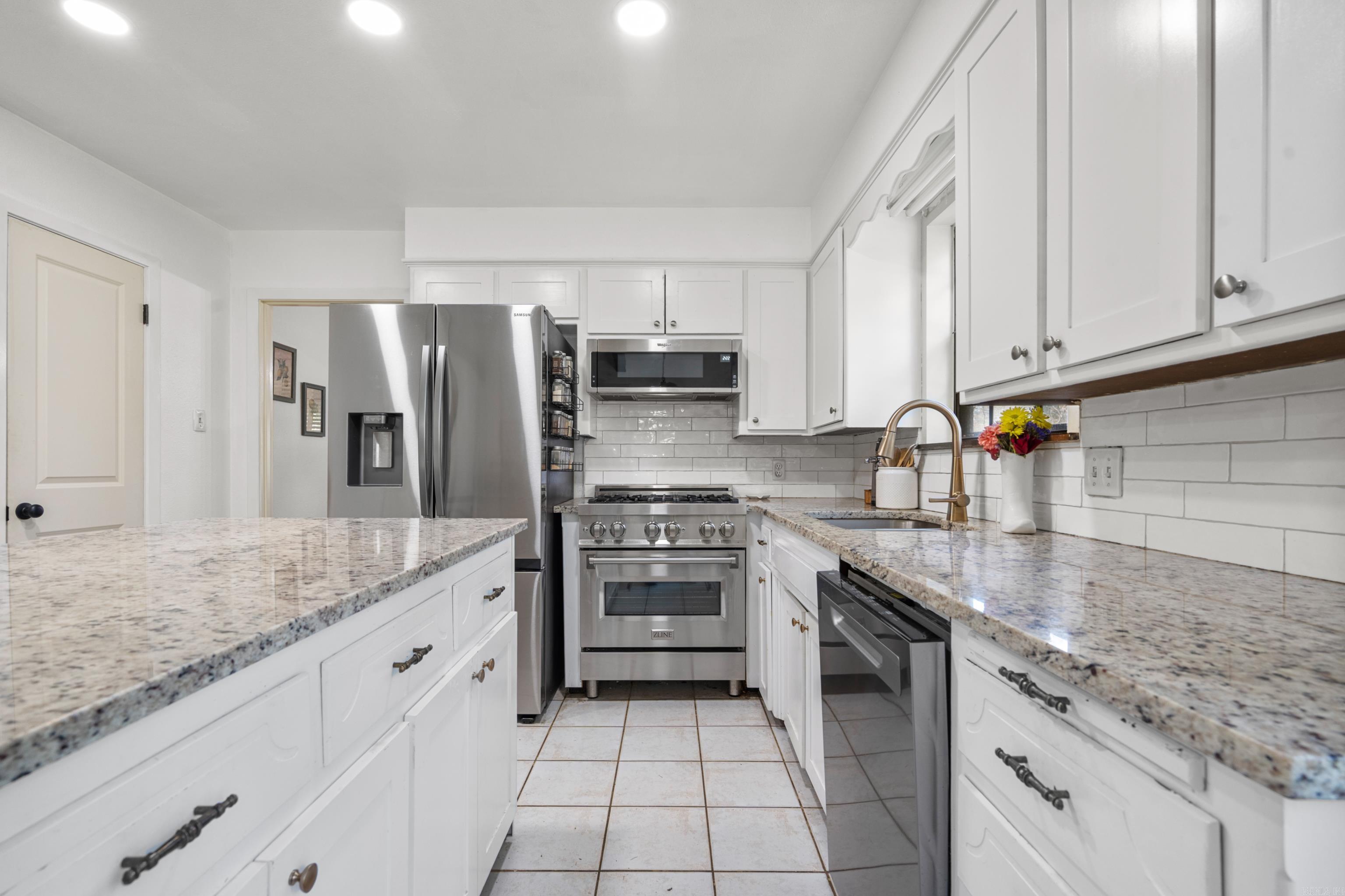 PINE VISTA ESTATES - Residential