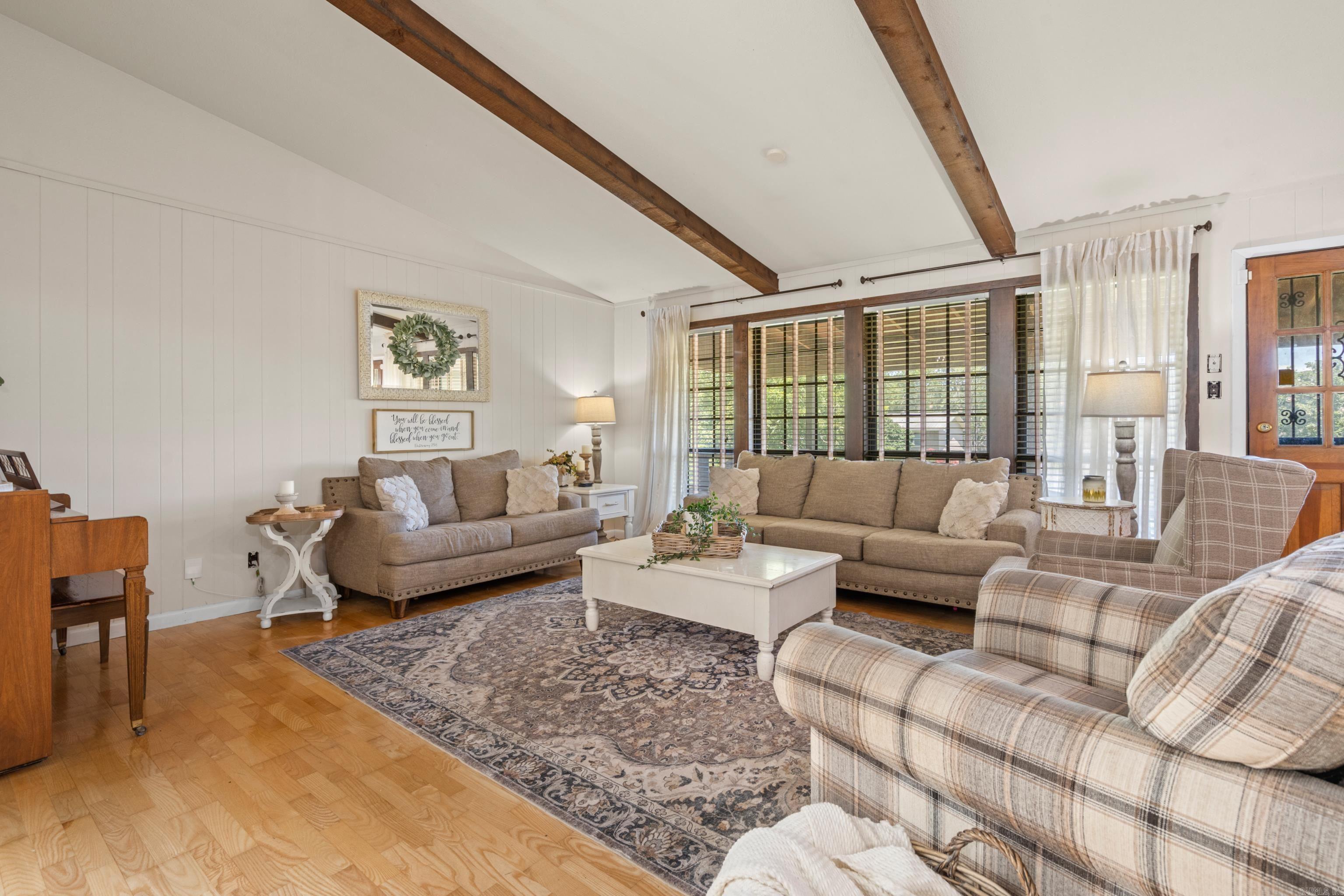 PINE VISTA ESTATES - Residential