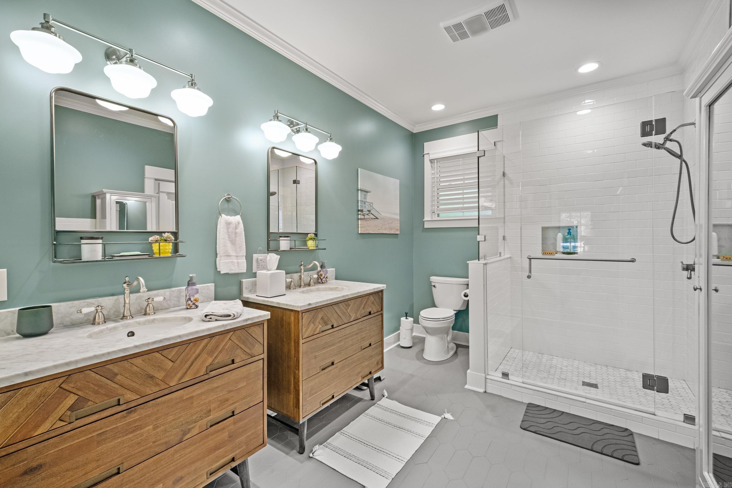 EAST PULASKI HGTS - Residential
