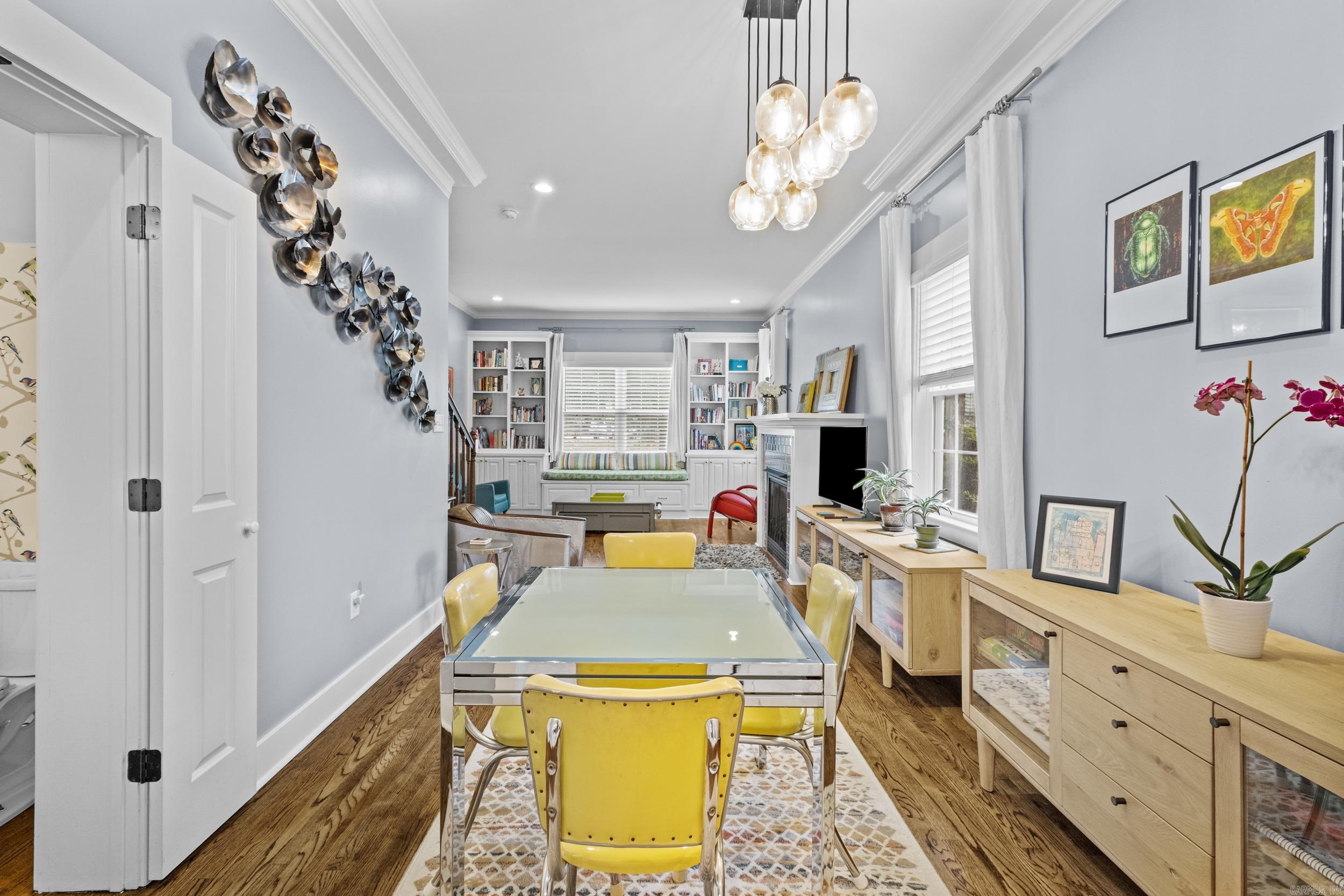 EAST PULASKI HGTS - Residential