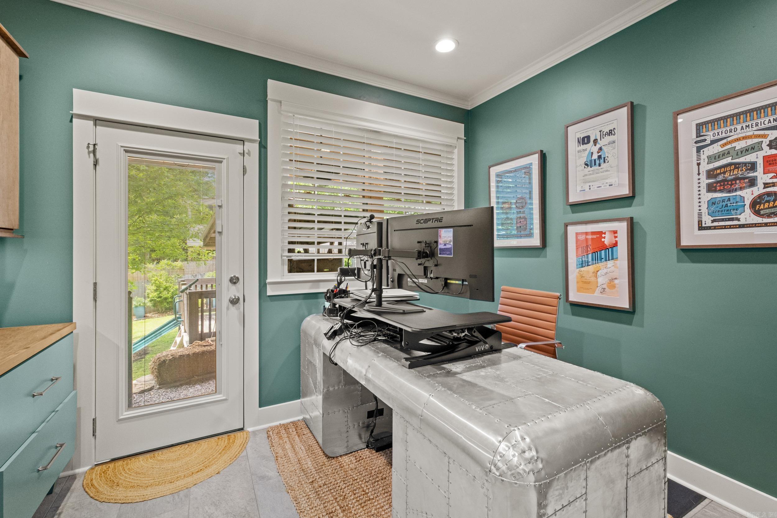 EAST PULASKI HGTS - Residential