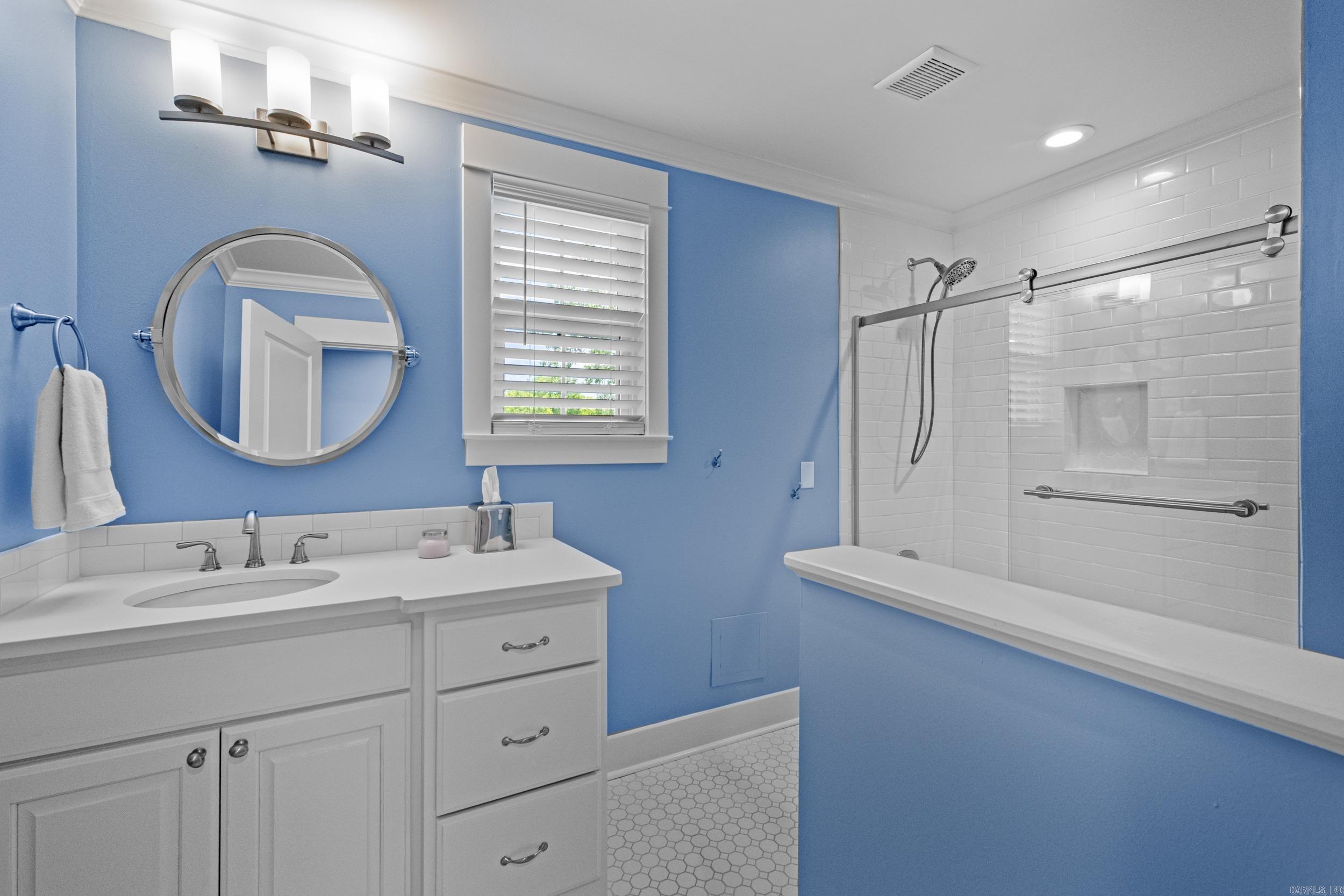 EAST PULASKI HGTS - Residential