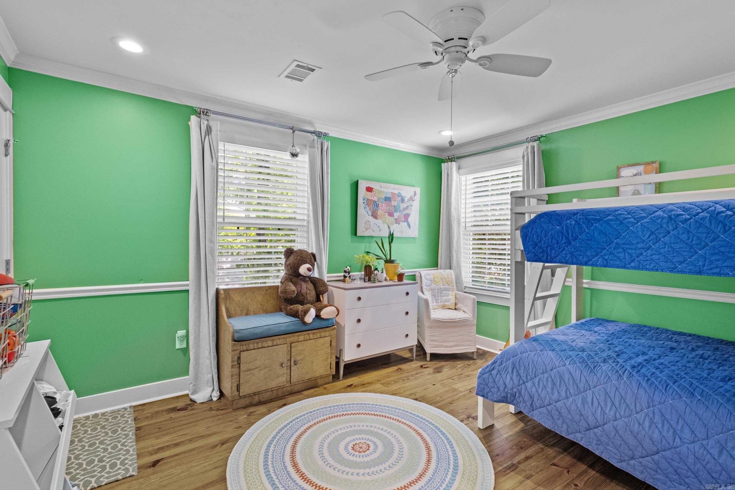 EAST PULASKI HGTS - Residential