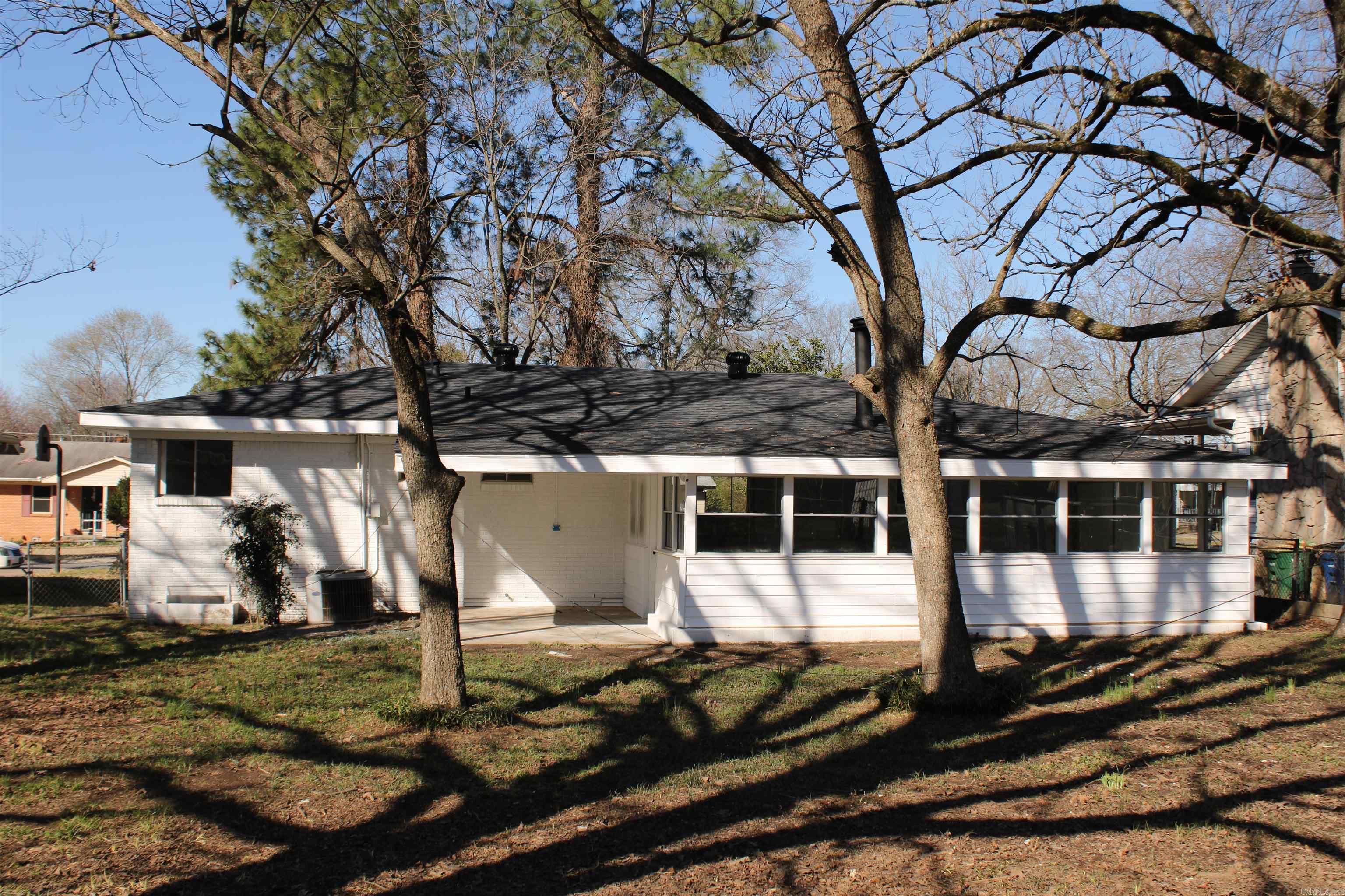 HILLSIDE - Residential