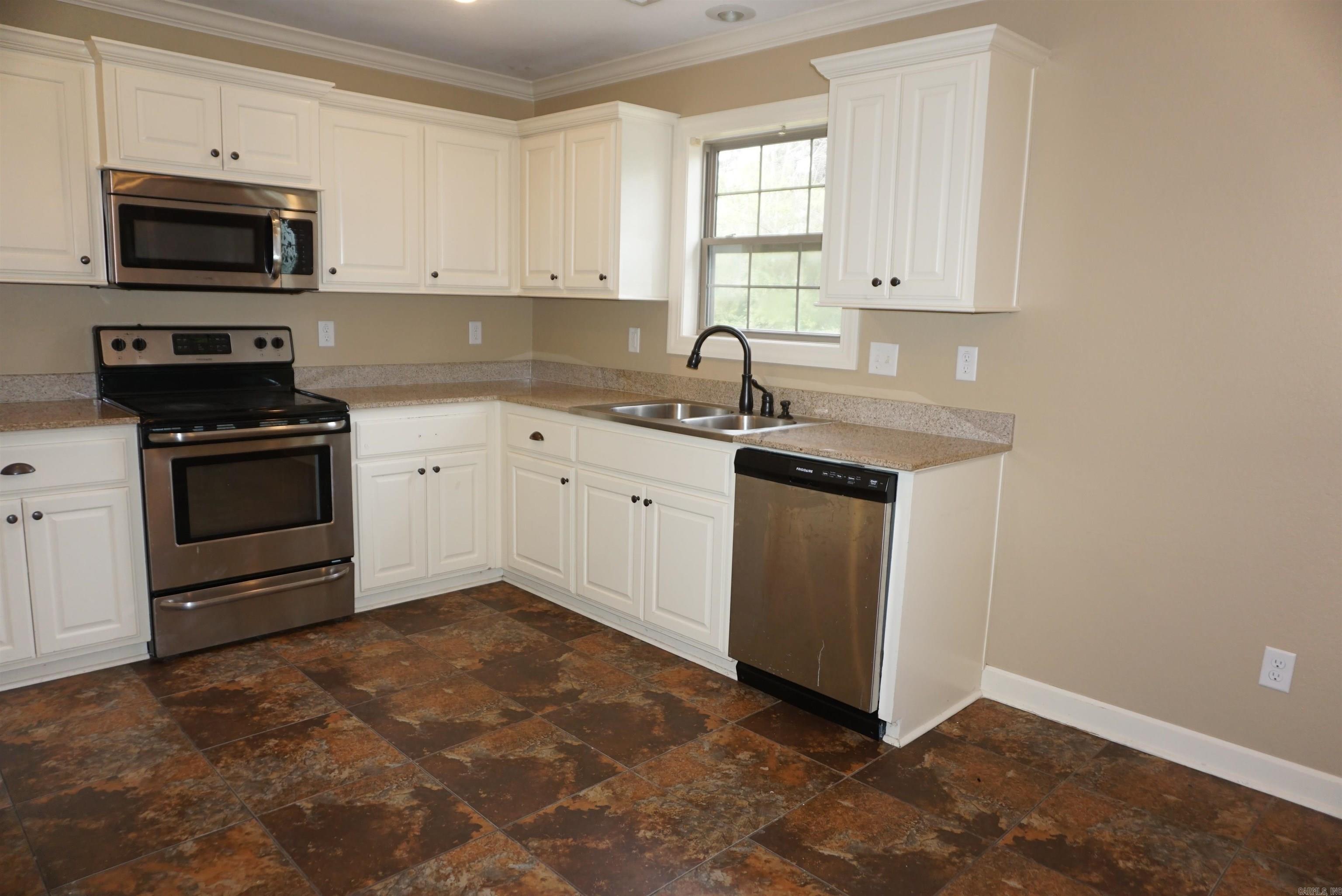 RIDGEWOOD S/D - Residential