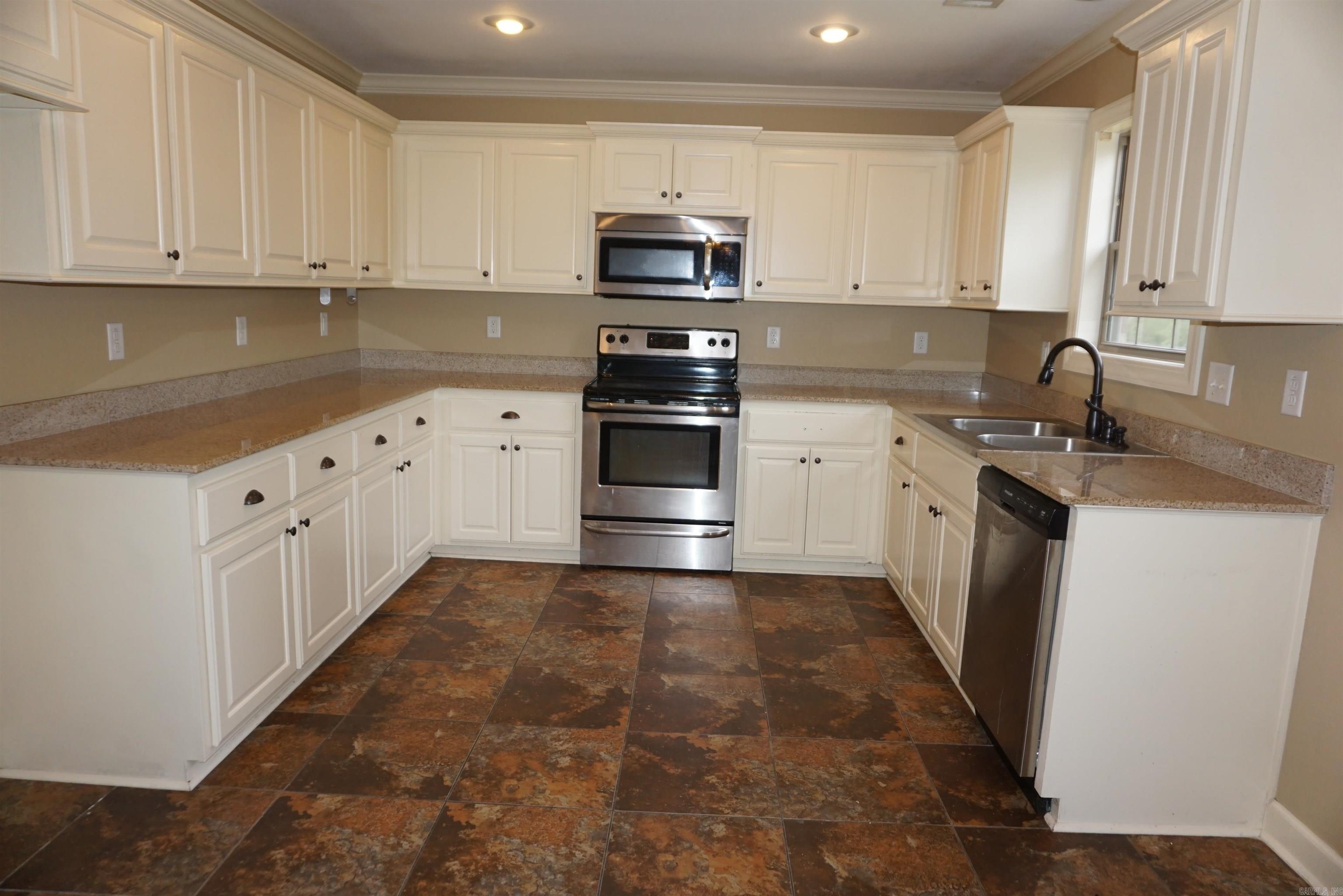 RIDGEWOOD S/D - Residential