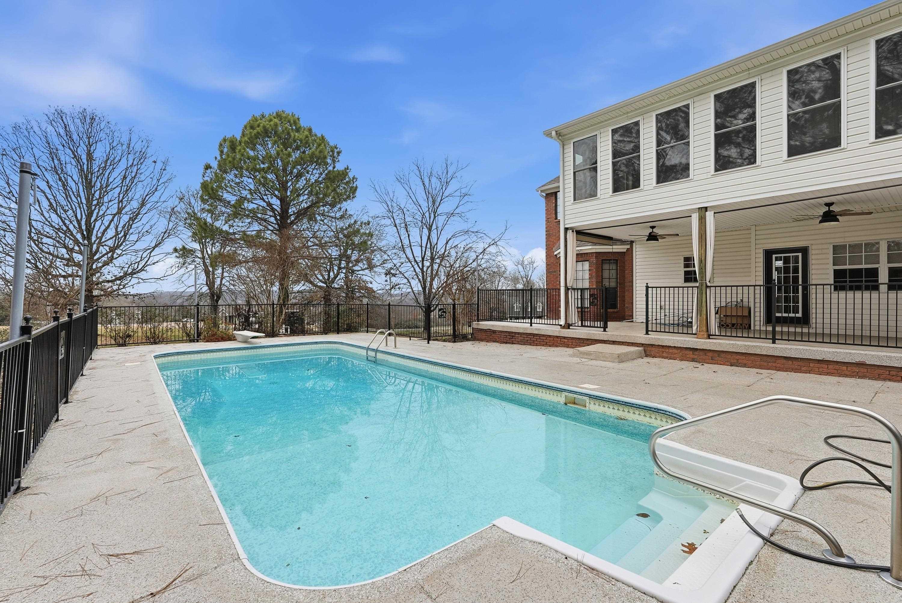 SUMMER HILL PLACE - Residential