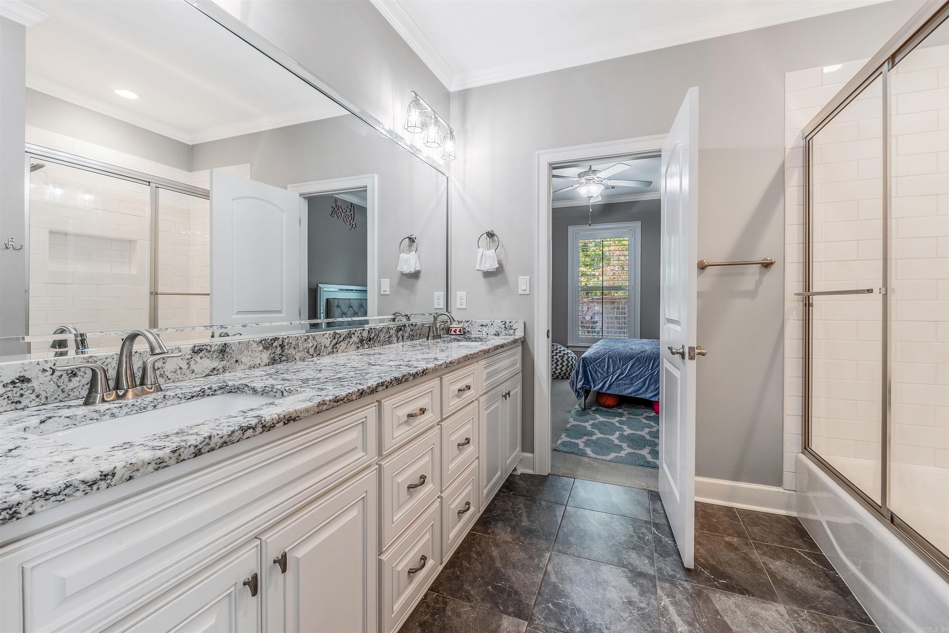 CHENAL VALLEY EPERNAY PLACE - Residential