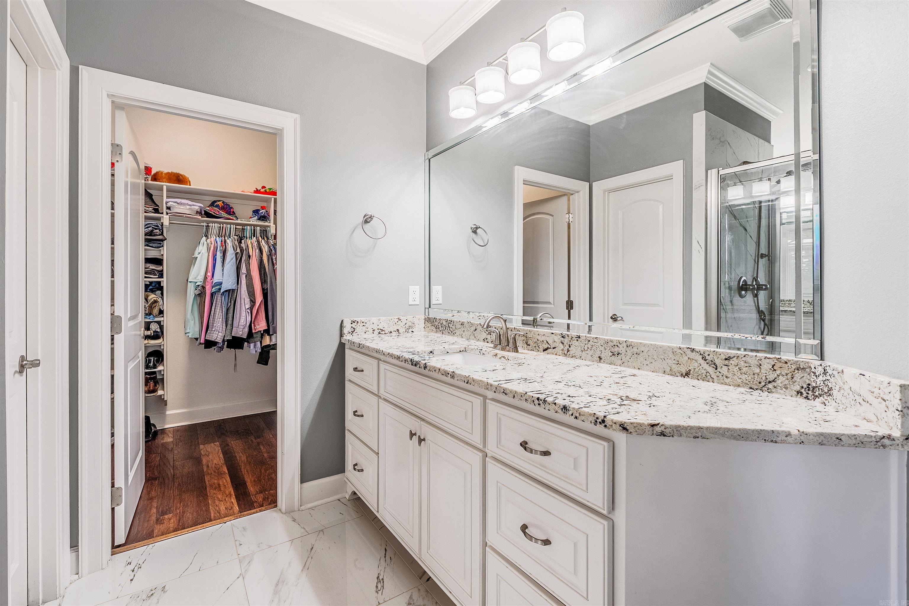CHENAL VALLEY EPERNAY PLACE - Residential