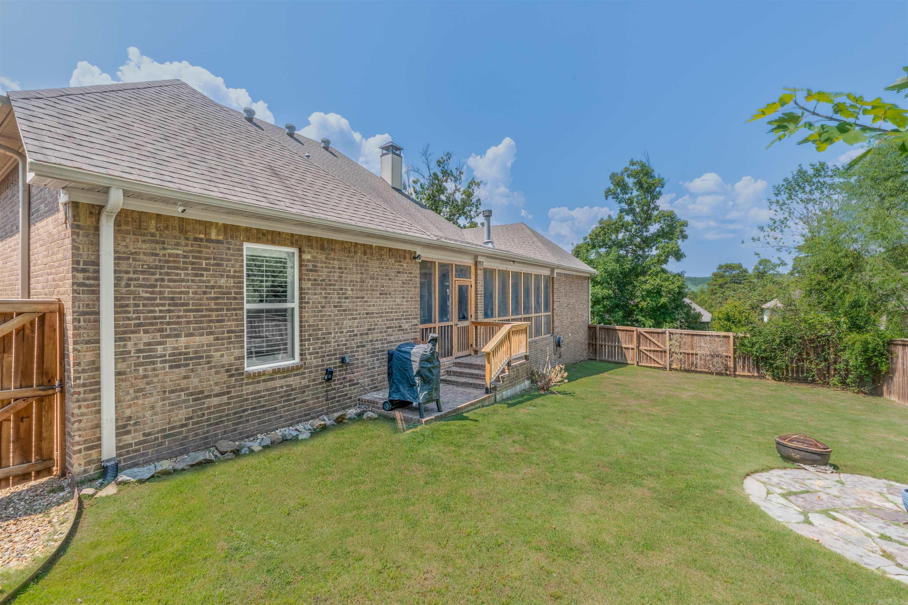 CHENAL VALLEY EPERNAY PLACE - Residential