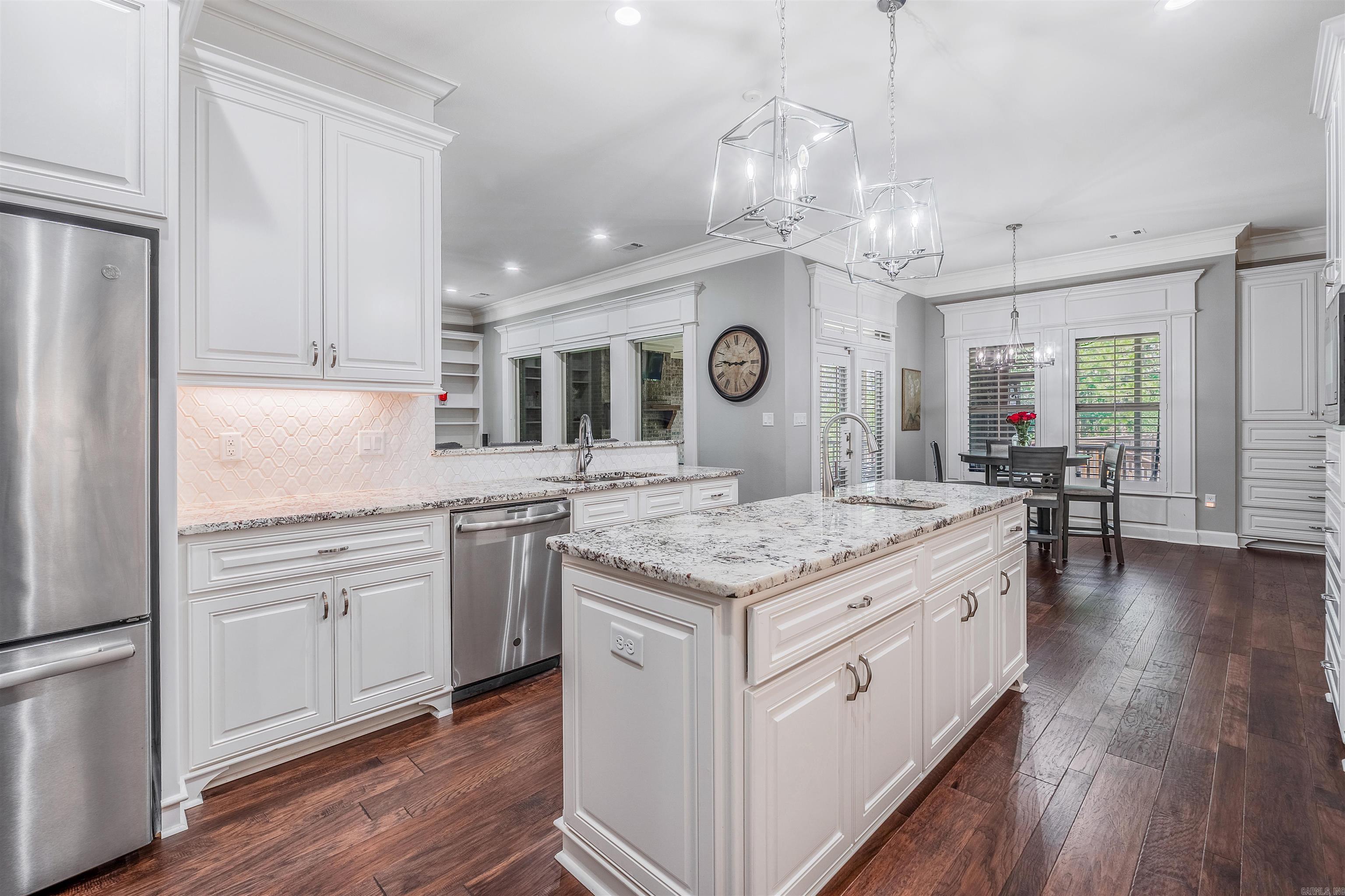 CHENAL VALLEY EPERNAY PLACE - Residential