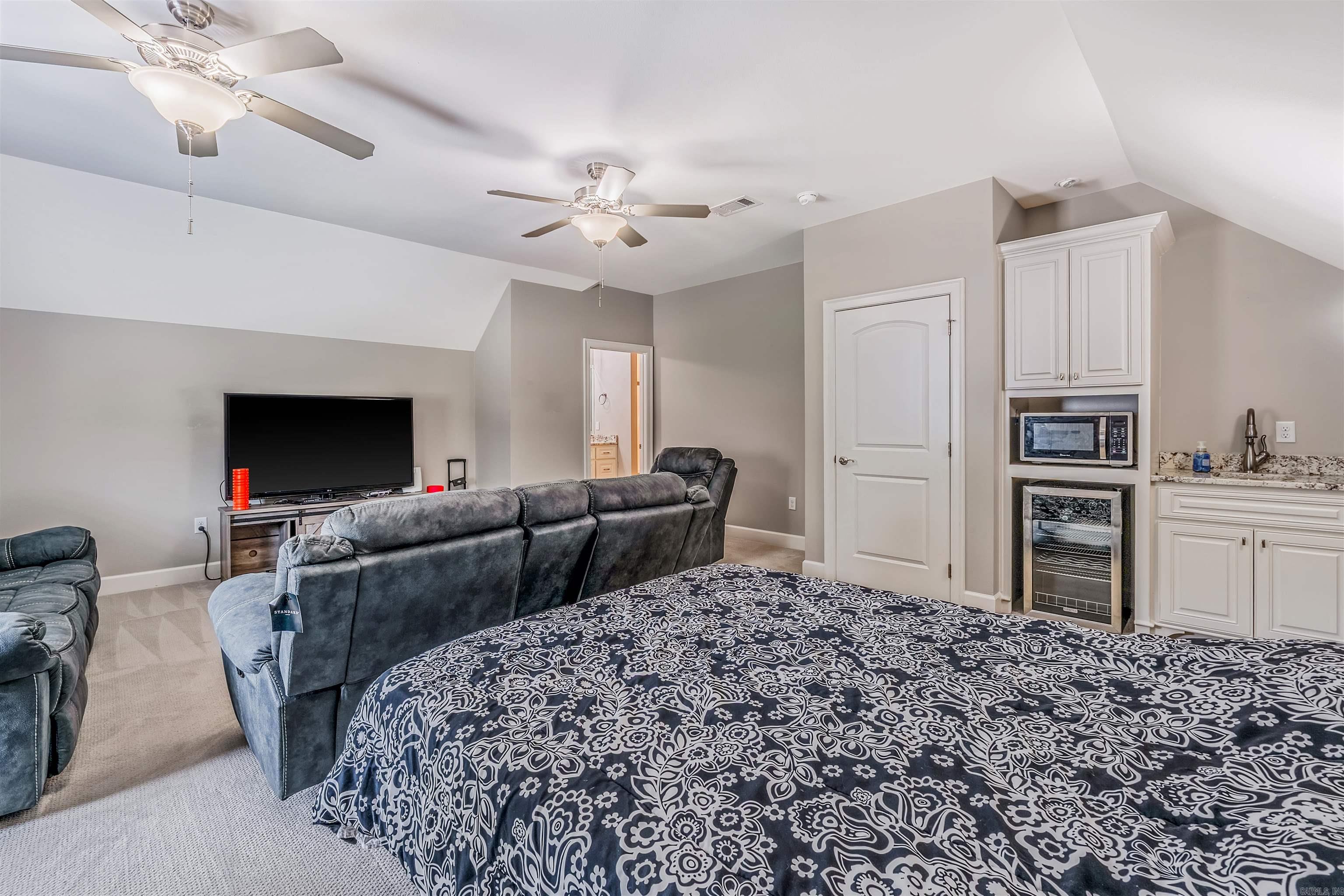 CHENAL VALLEY EPERNAY PLACE - Residential