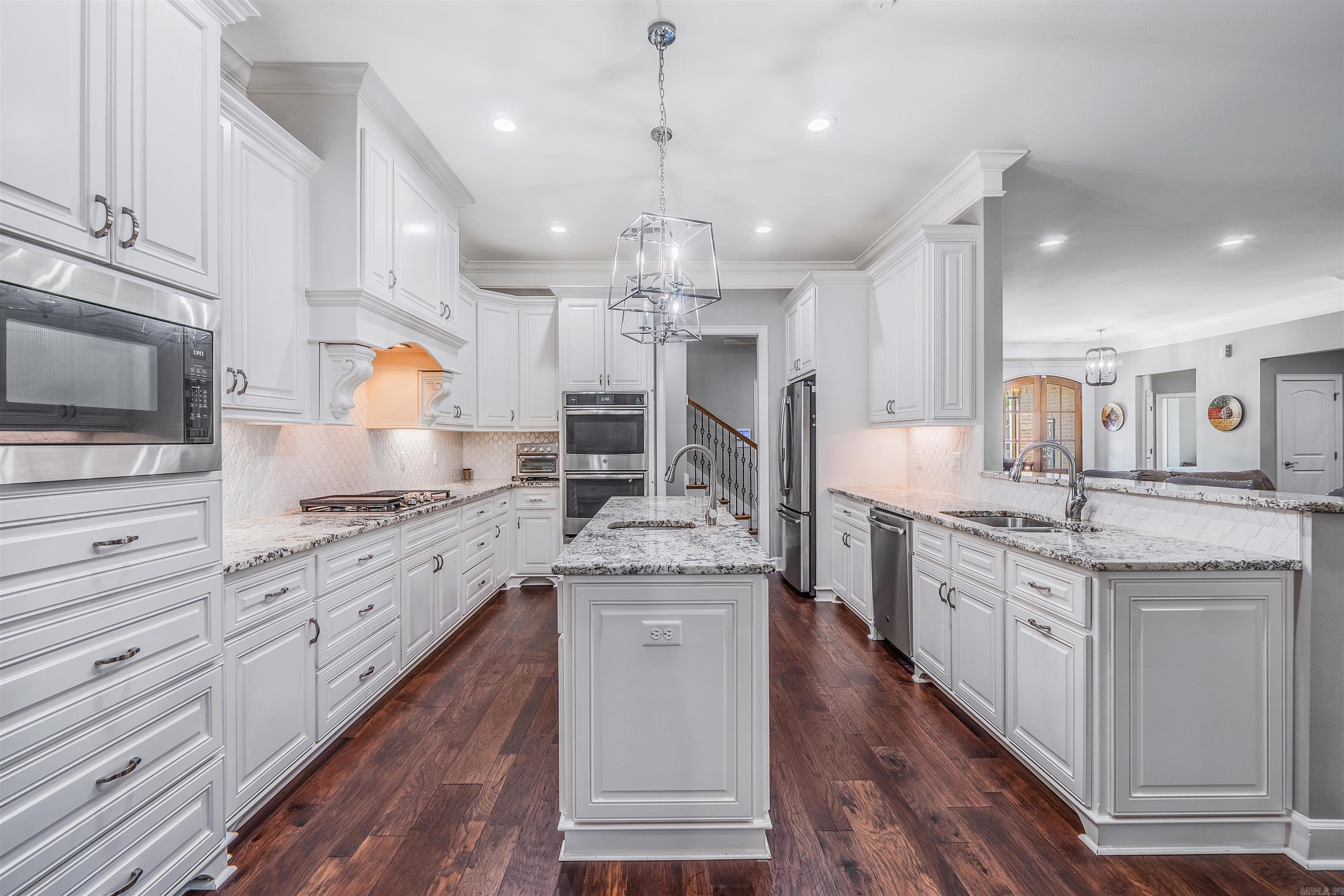 CHENAL VALLEY EPERNAY PLACE - Residential