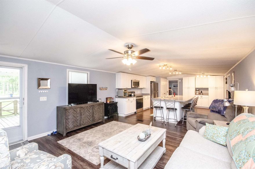 Nestled within Cabot School District, this meticulously remodeled mobile home offers both modern comfort and boundless potential. Recently renovated just three years ago, this residence sits on an expansive 1.5-acre lot free from restrictive subdivision rules. Step into your cozy haven where the open-concept design creates a warm and welcoming atmosphere. Fresh luxury vinyl plank flooring and all updated appliances, make it the perfect place to unwind after a long day. The vast 1.5-acre lot invites your imagination to take flight. Here, you have the freedom to create your ideal outdoor oasis – whether that's a thriving garden, a charming gazebo, or an exciting play area. This remodeled mobile home is more than just a residence – it's an invitation to embrace a vibrant lifestyle within Cabot's sought-after community. Modern interiors and generous land make this property a must-see. Don't miss the chance to make it your own – schedule a viewing today and step into the Cabot dream!