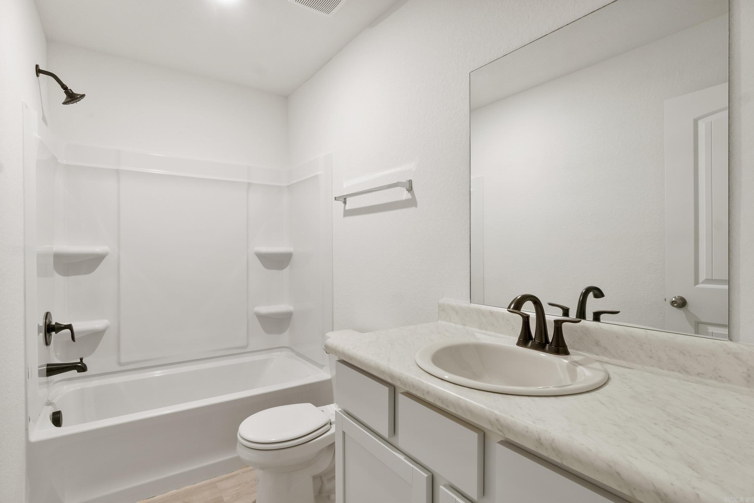 COUNTRY CLUB OF ARK THE - Residential