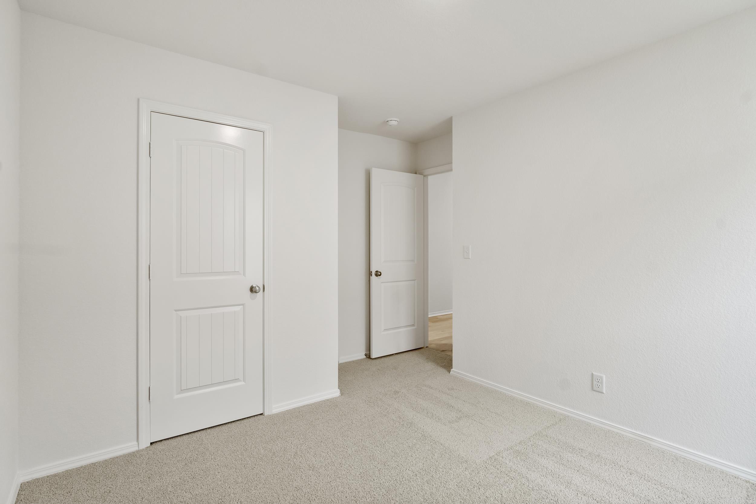 COUNTRY CLUB OF ARK THE - Residential