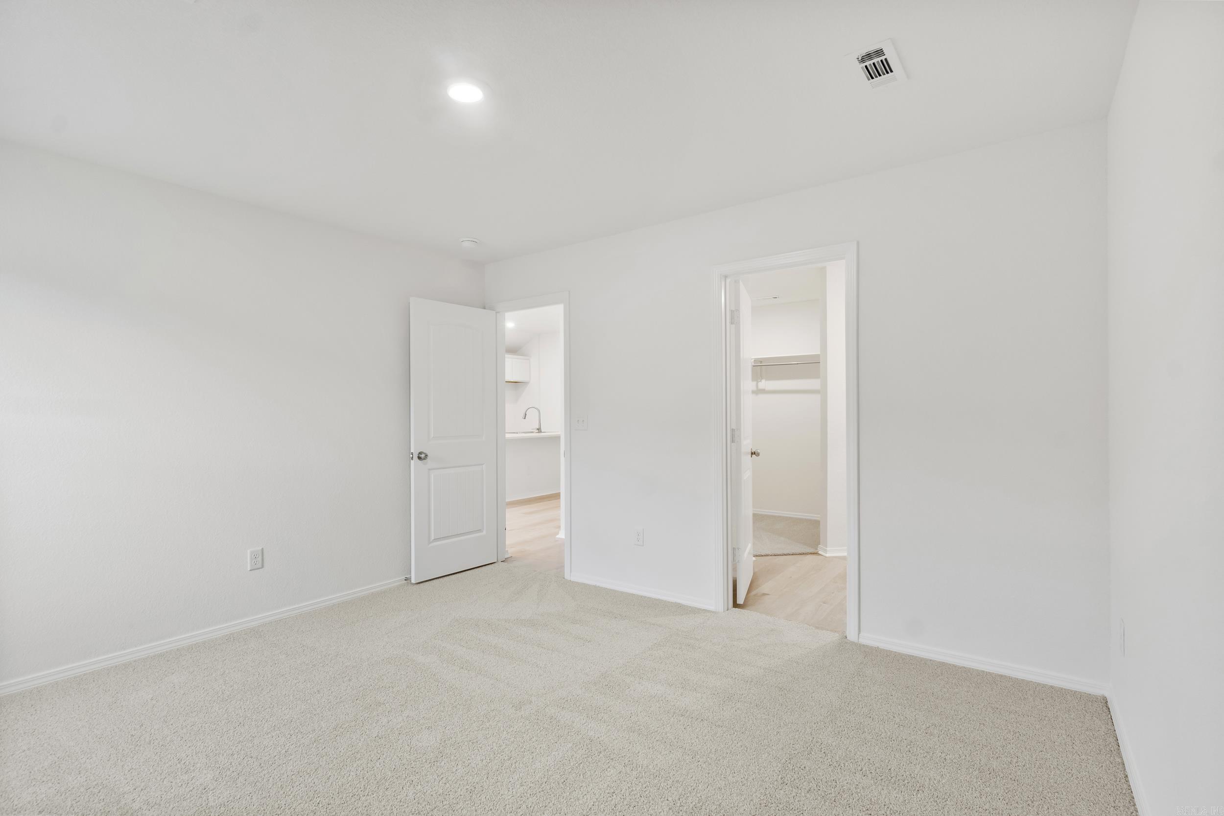 COUNTRY CLUB OF ARK THE - Residential