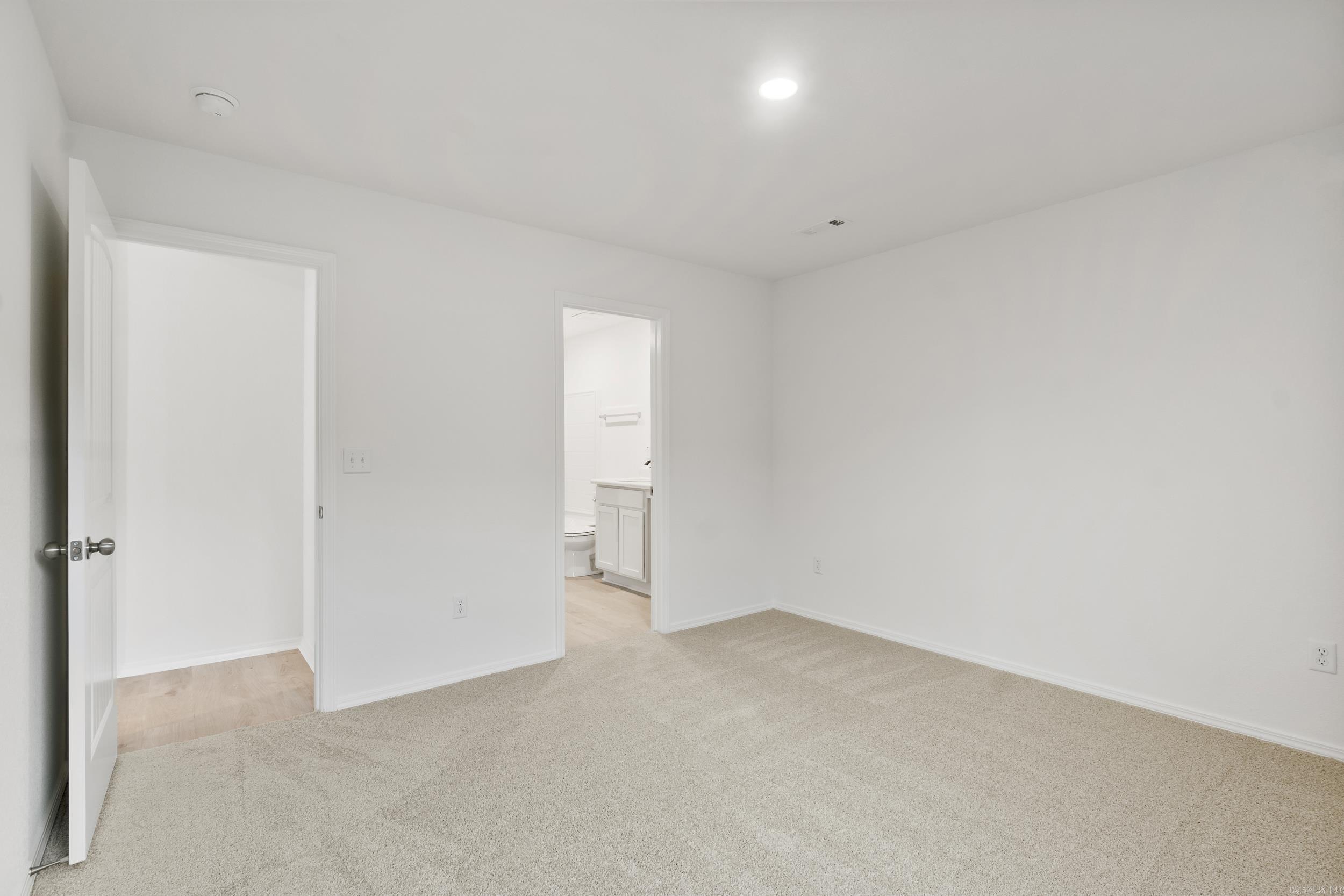 COUNTRY CLUB OF ARK THE - Residential