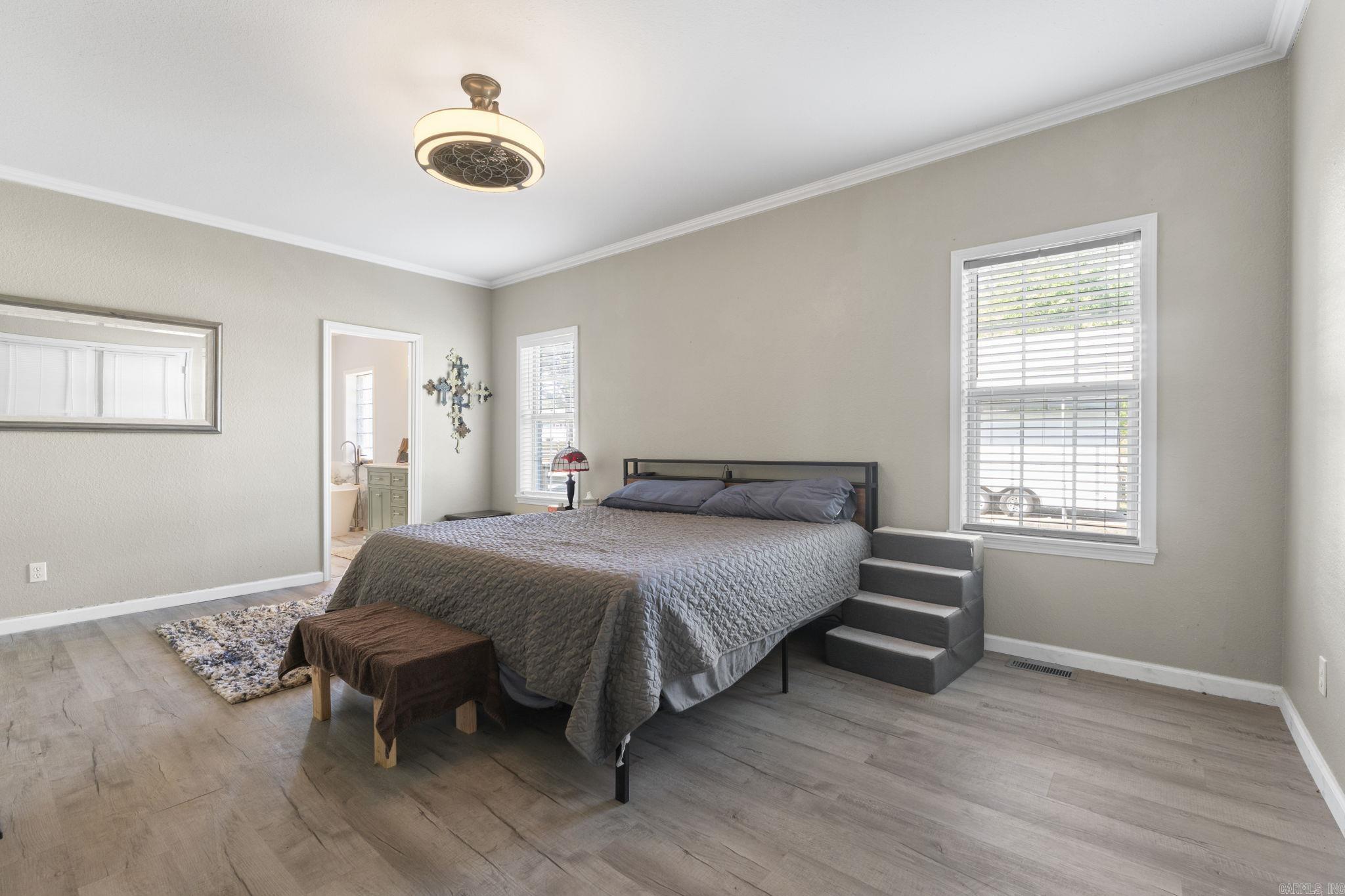 216 LAKEVIEW - Residential