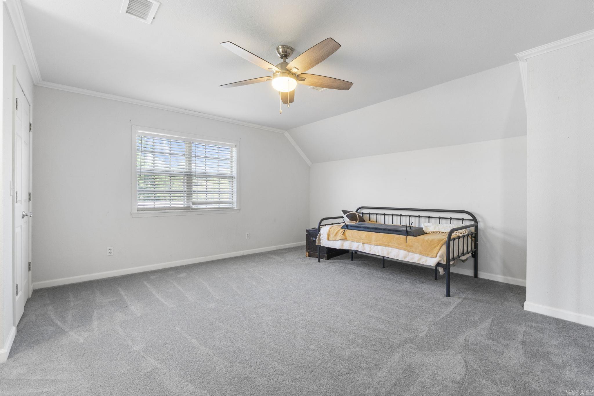 216 LAKEVIEW - Residential