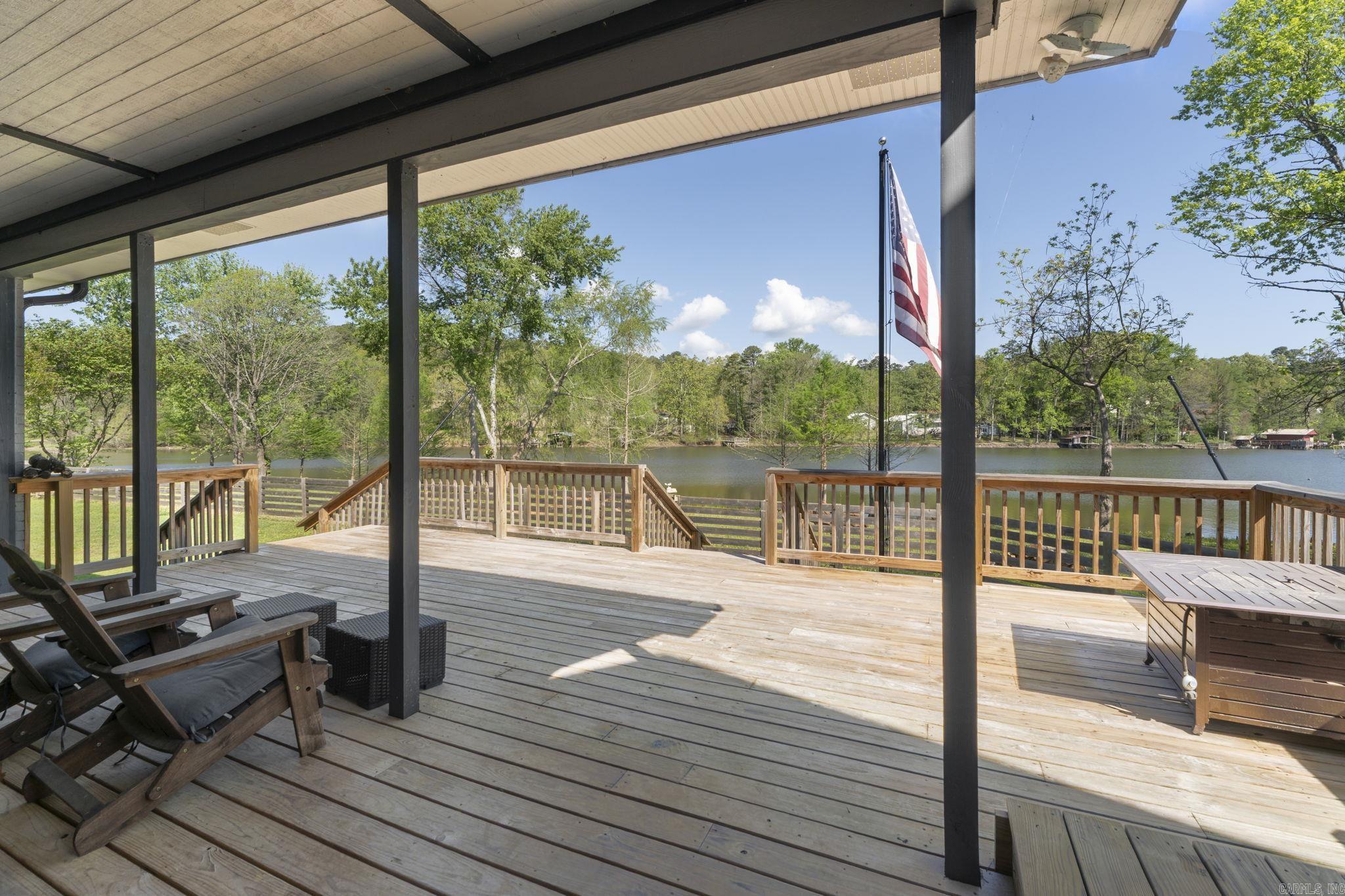 216 LAKEVIEW - Residential