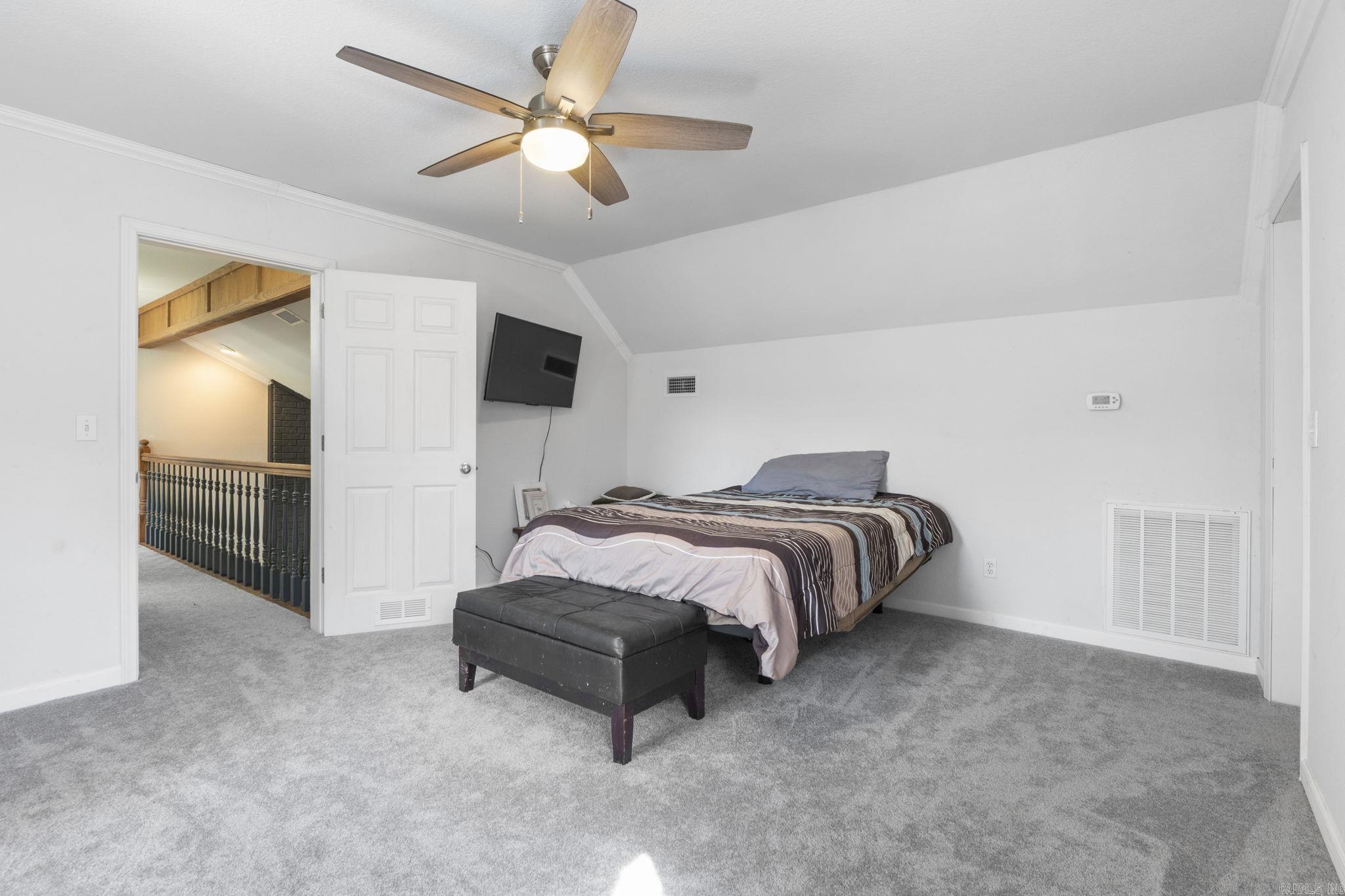 216 LAKEVIEW - Residential
