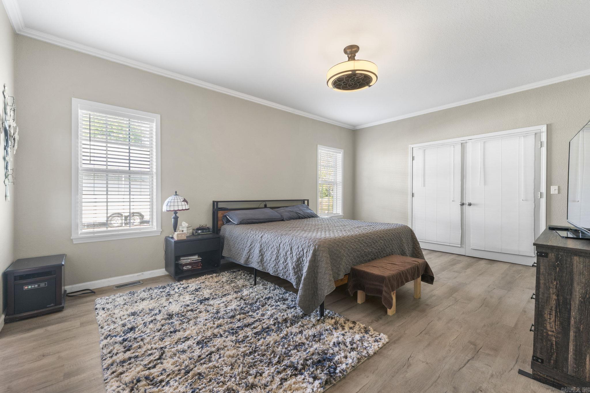 216 LAKEVIEW - Residential