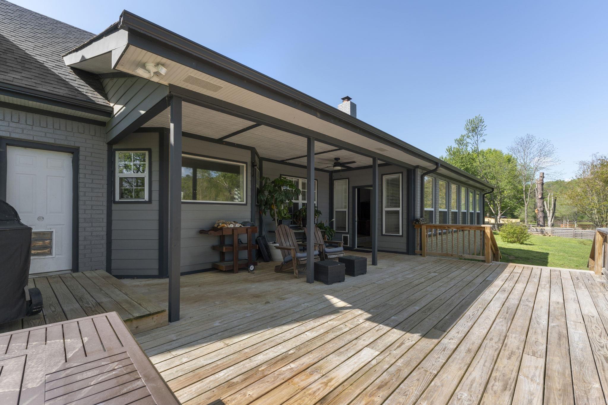 216 LAKEVIEW - Residential