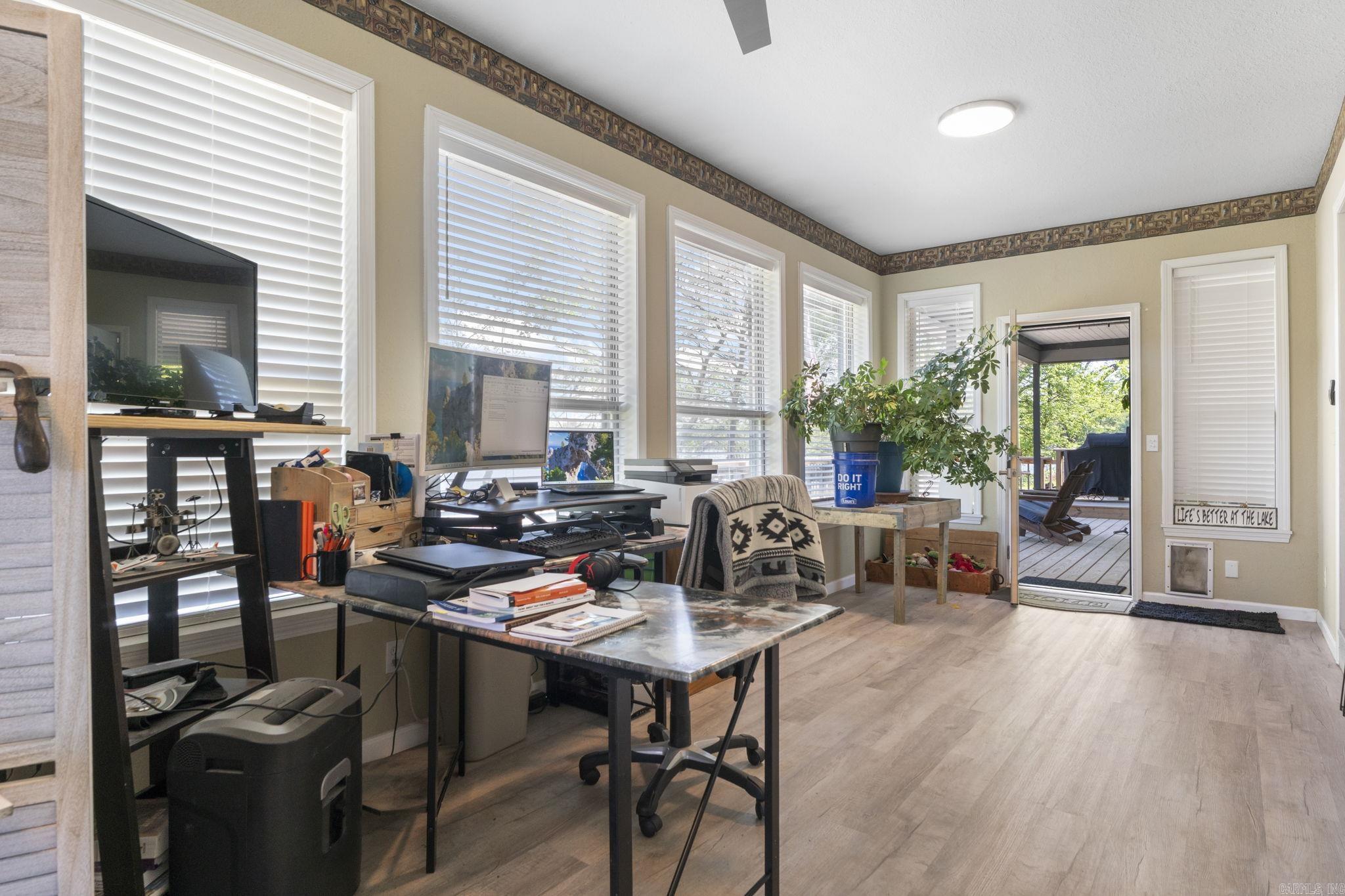 216 LAKEVIEW - Residential