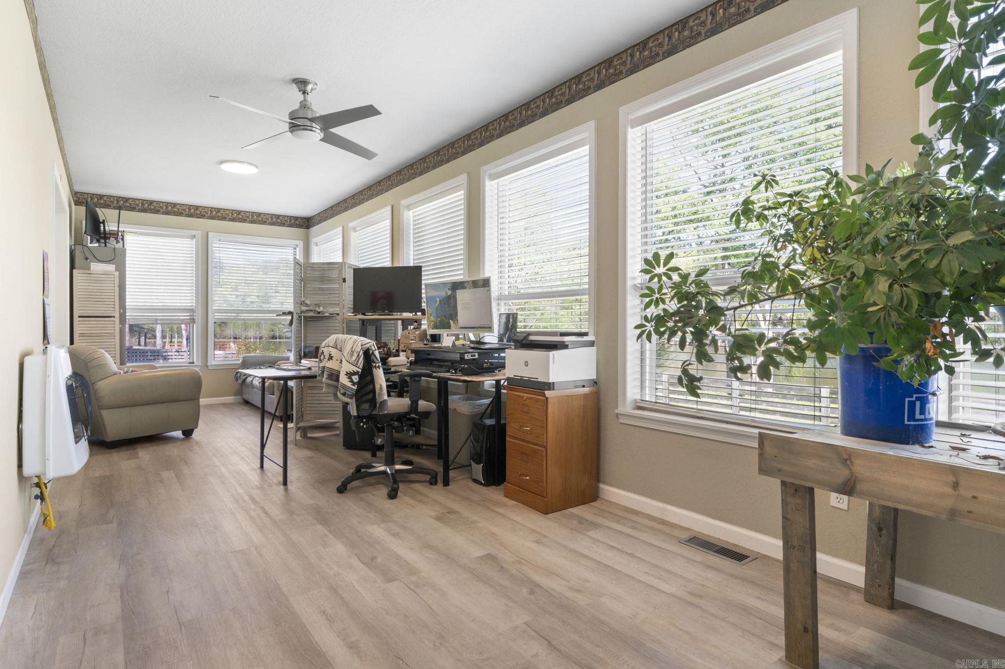 216 LAKEVIEW - Residential