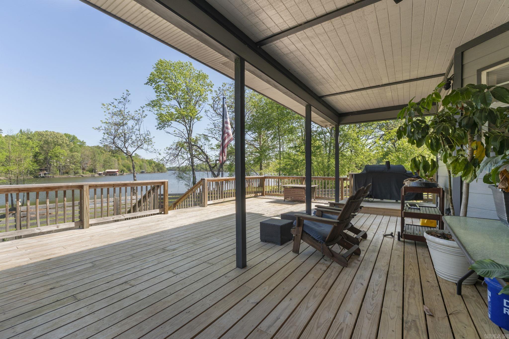 216 LAKEVIEW - Residential