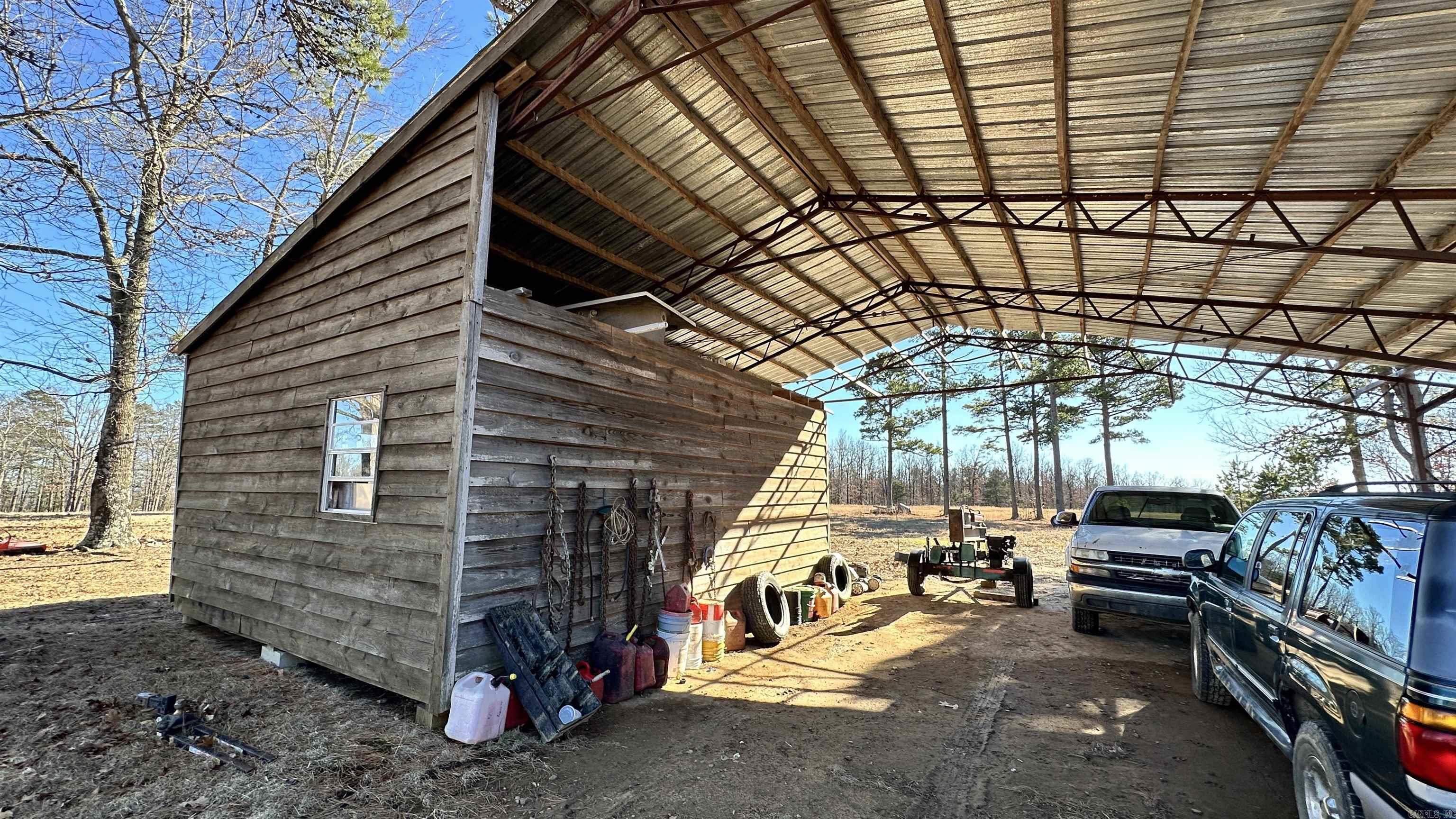 Metes & Bounds - Land