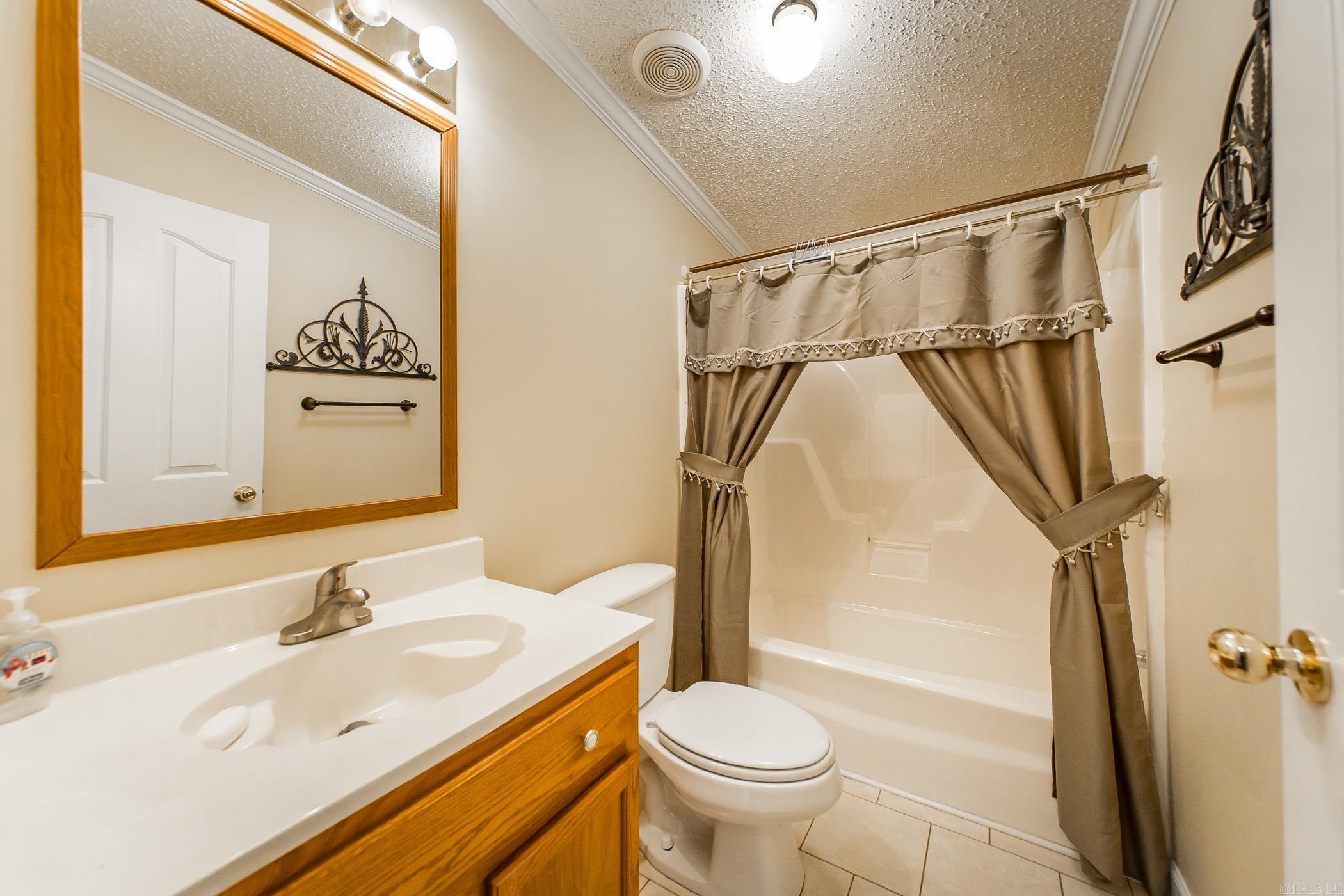 ANDER WAT - Residential