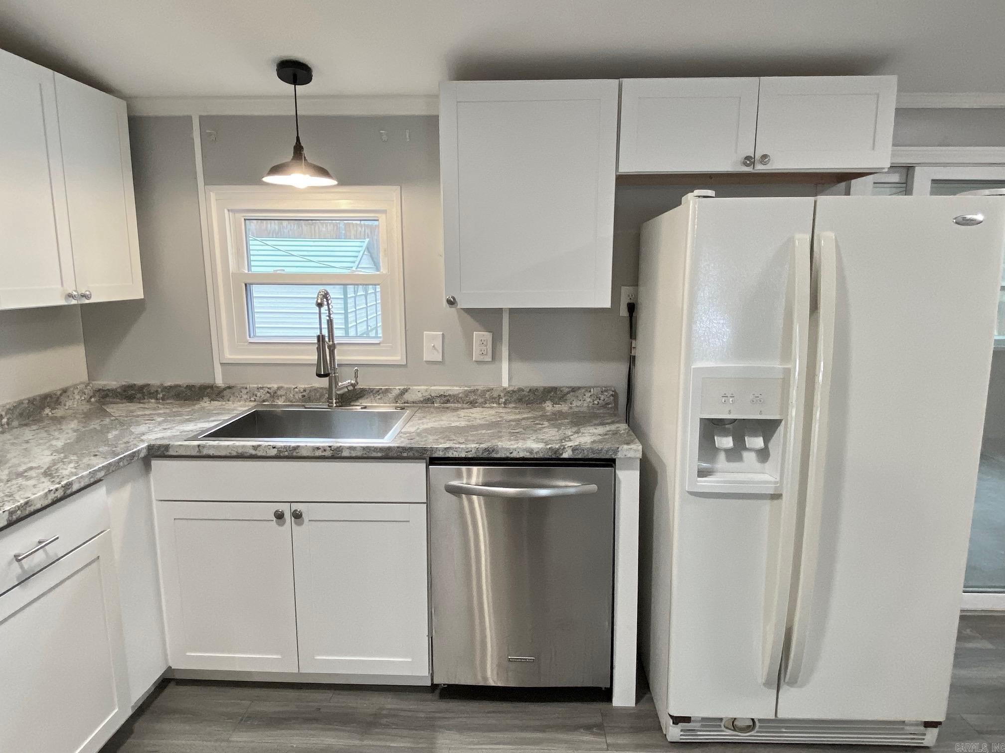 HUMMINGBIRD ESTATES - Residential