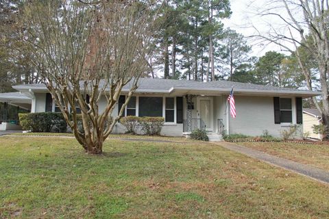 Photo of 1616 Park Lane Ln, El Dorado, AR 71730 (MLS # 25049323)