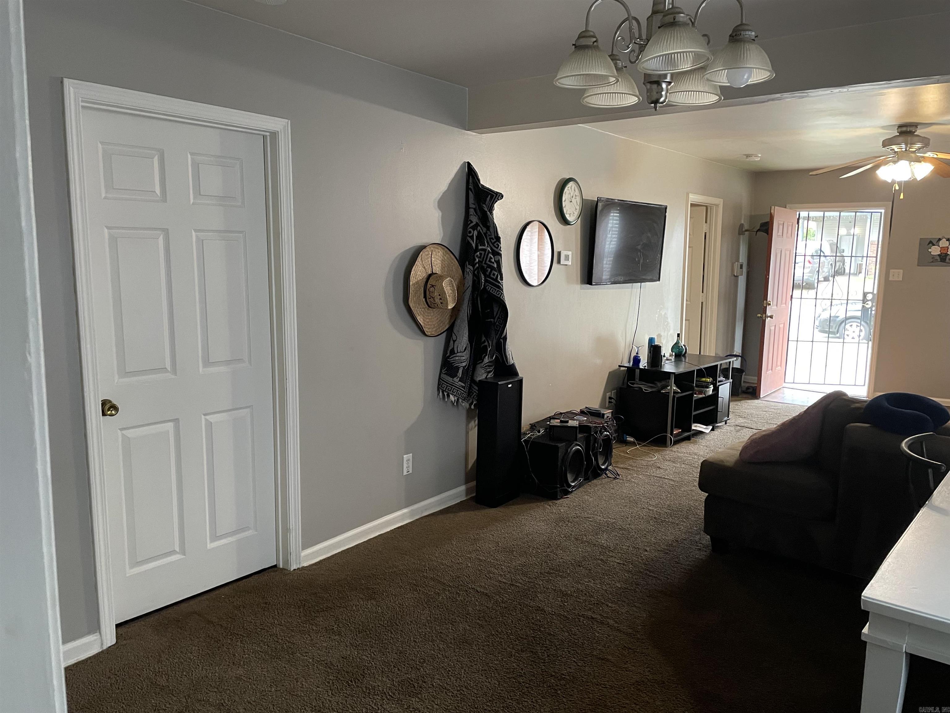 HOLTS INDUSTRIAL - Residential