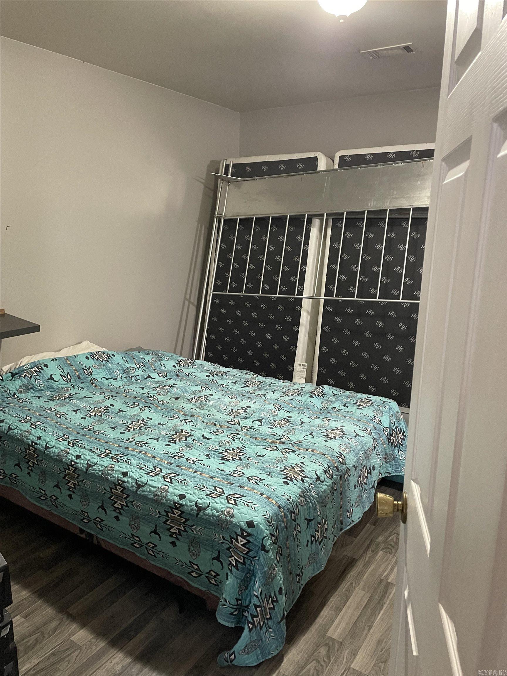 HOLTS INDUSTRIAL - Residential