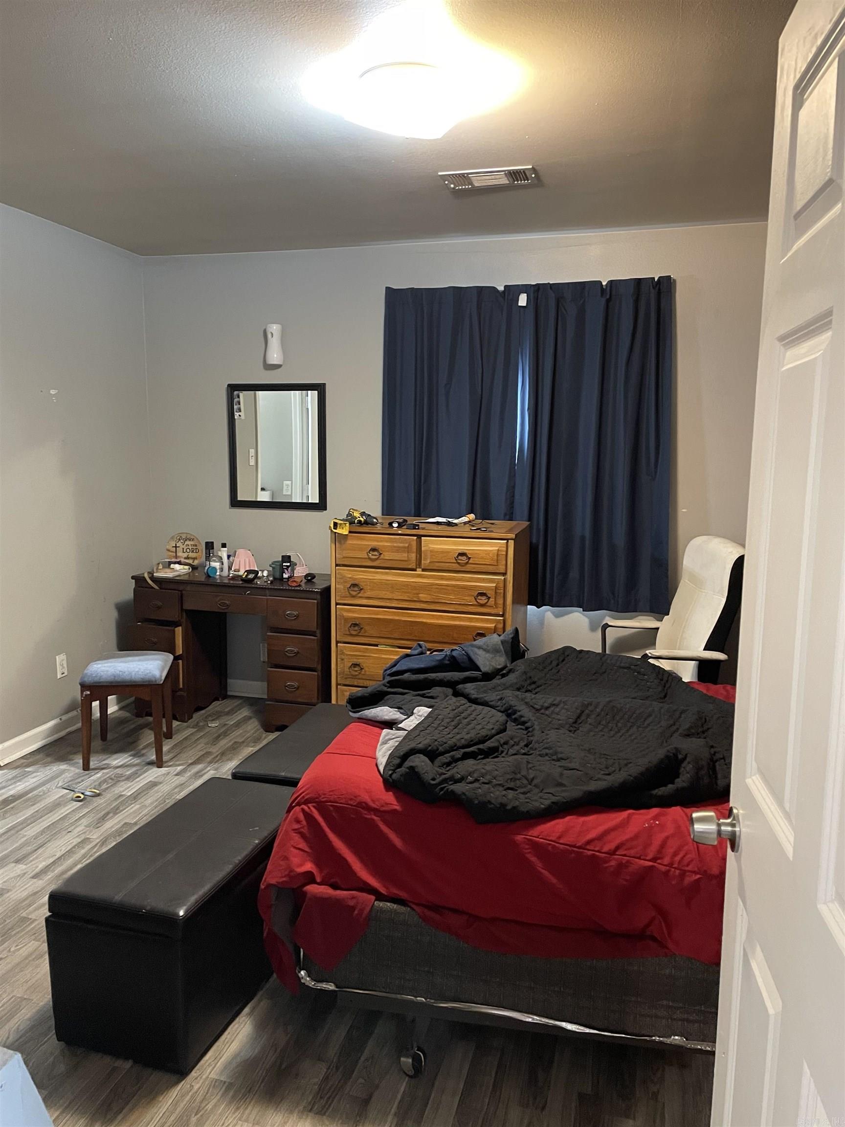 HOLTS INDUSTRIAL - Residential