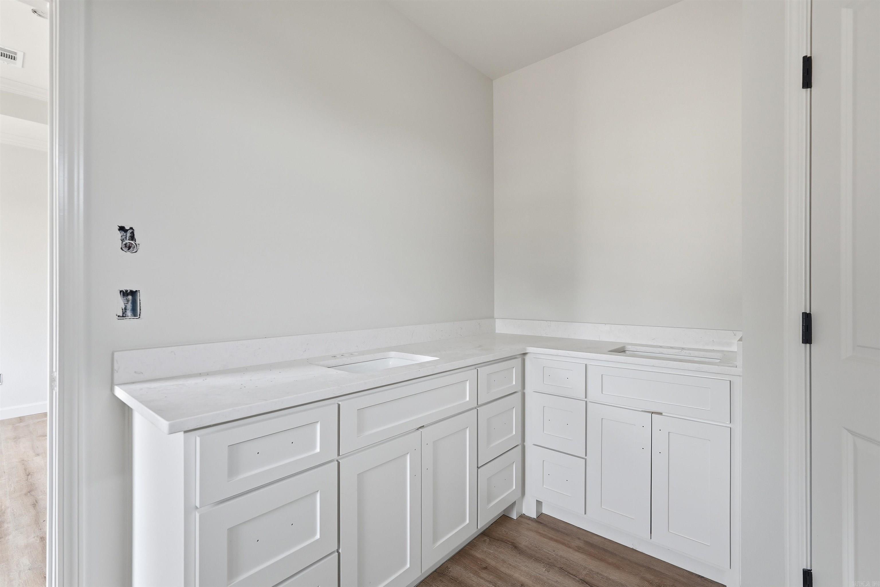 MOUNT TABOR ESTATES - Residential