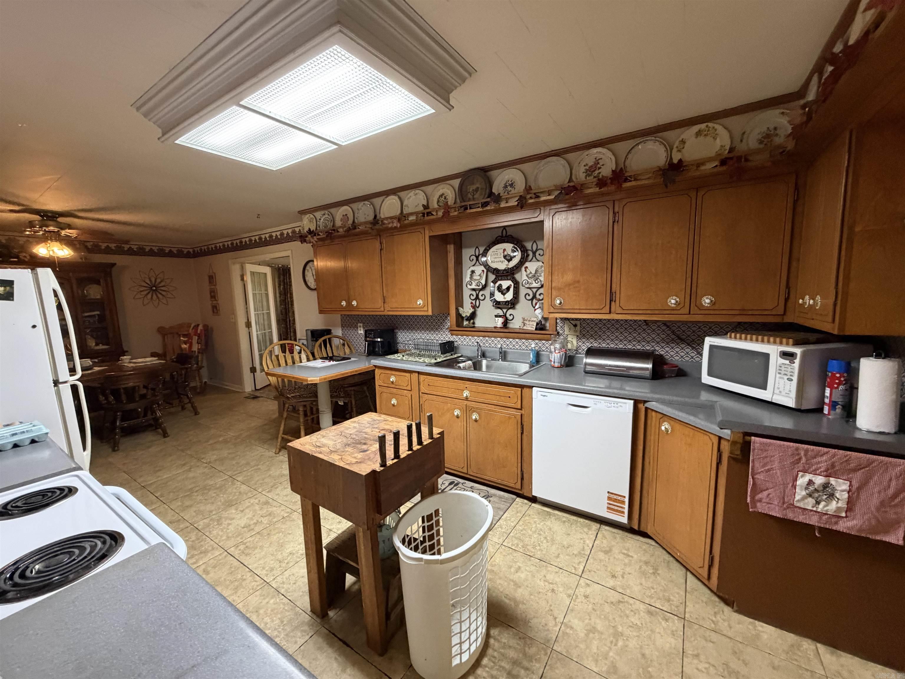 M&B PIGGOTT 2-20-8 - Residential