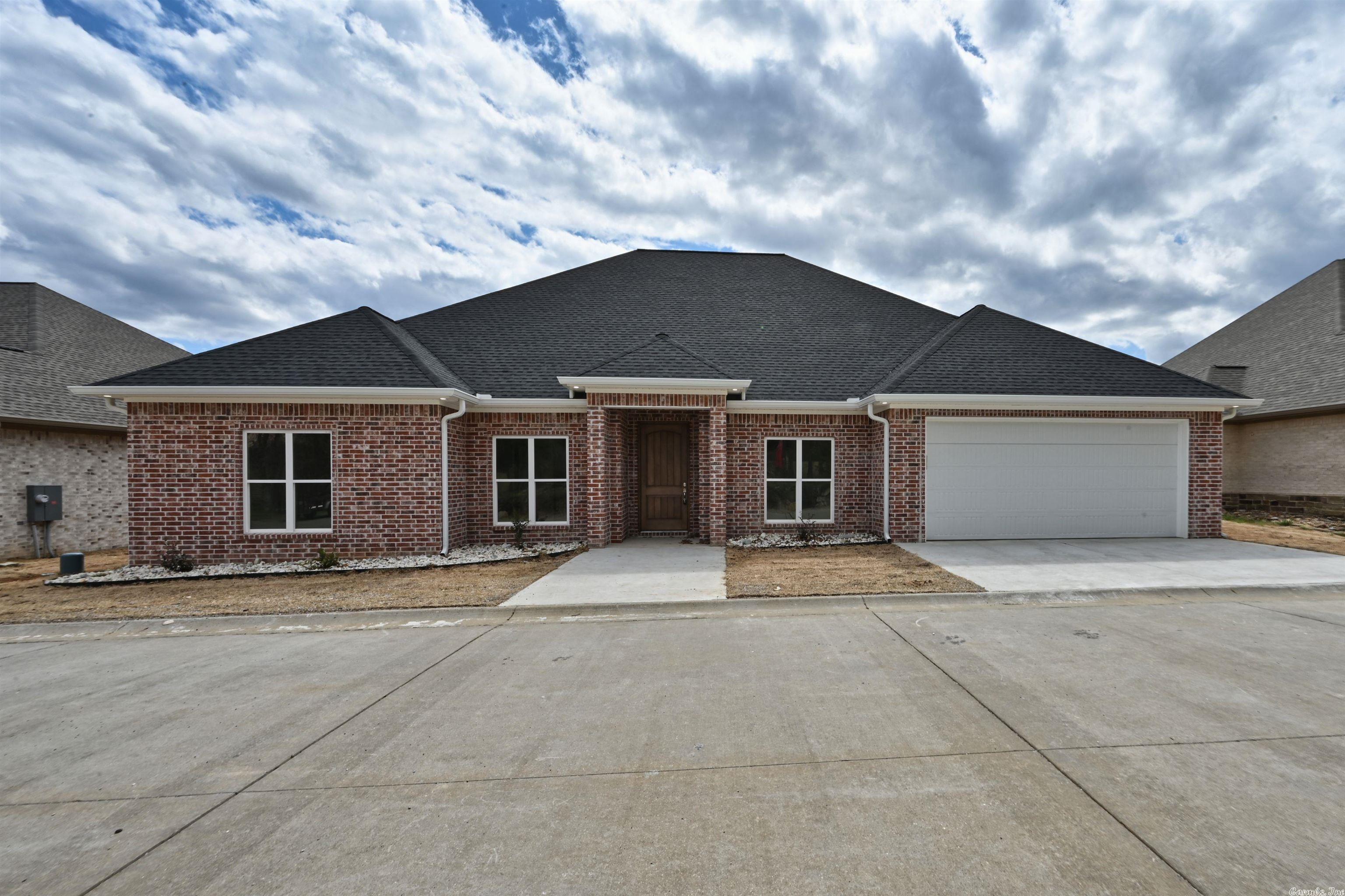 Lakeside Gardens - Residential