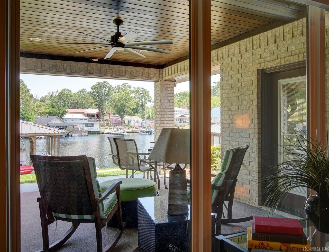 TWIN POINTS - Residential