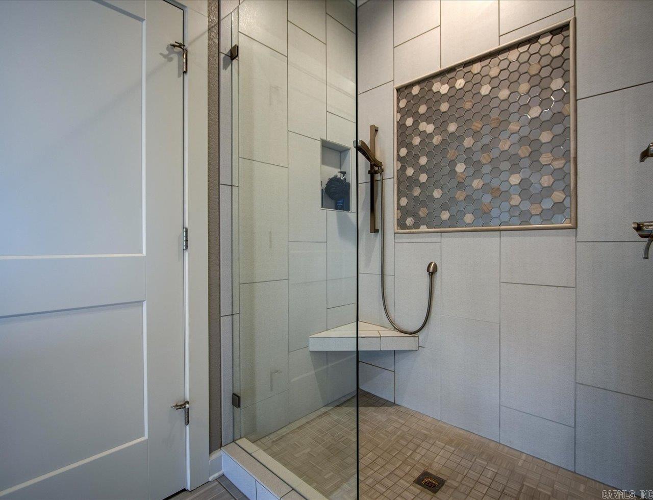 TWIN POINTS - Residential