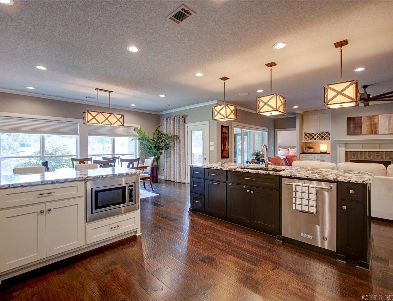 TWIN POINTS - Residential